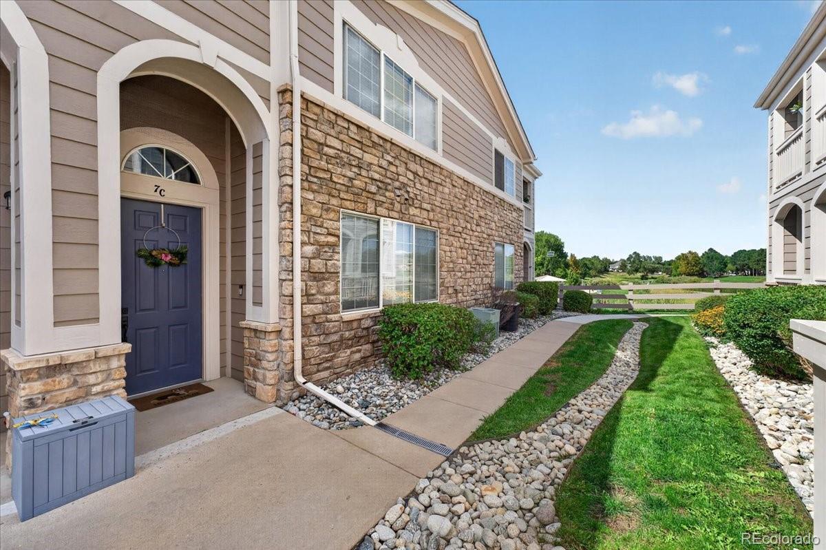 4221 S Blackhawk Circle, aurora&nbsp; House Search MLS Picture