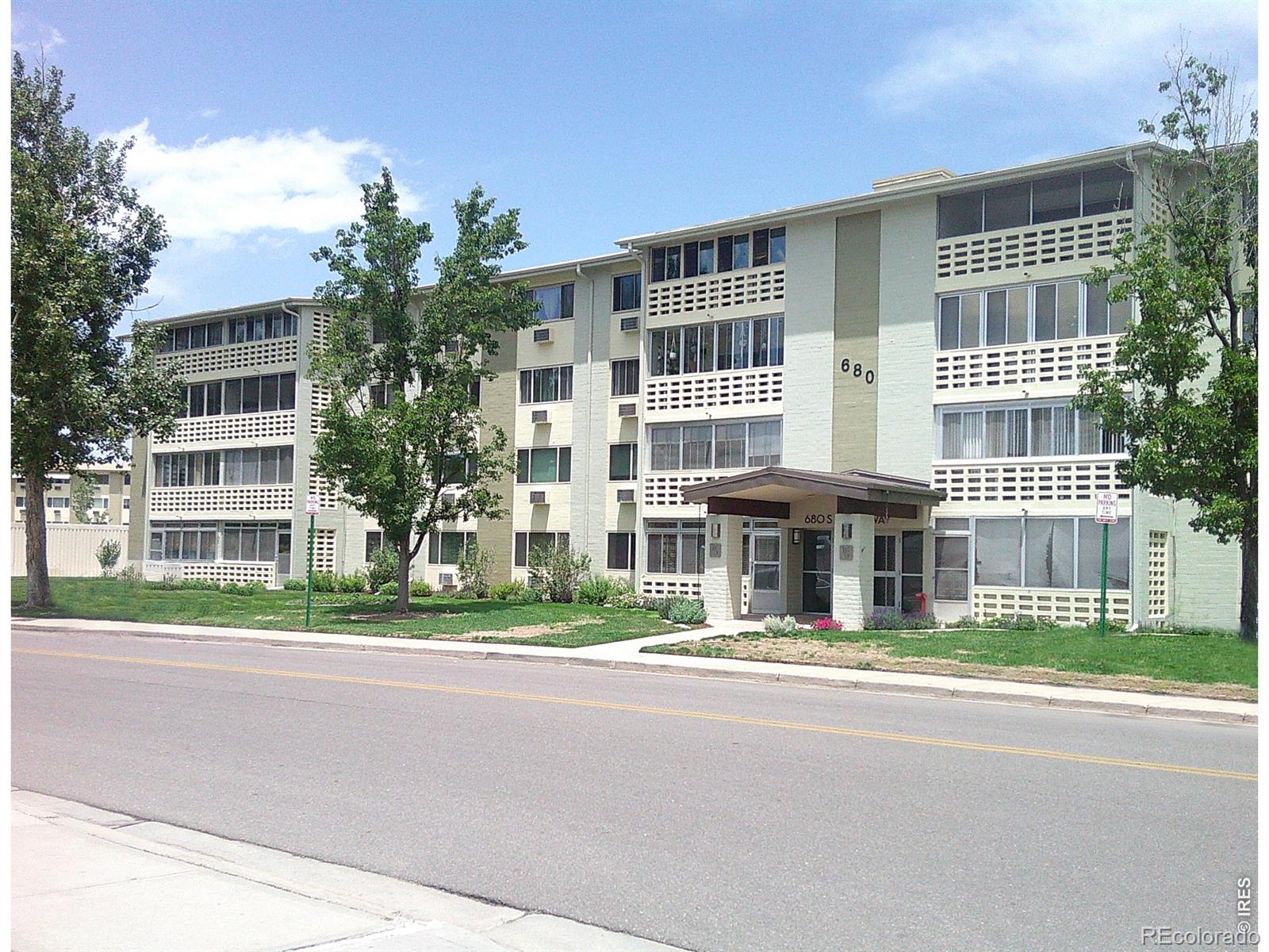  Denver Home | MLS #: 4567891067606680 S Alton Way, Denver Beds: 2 Baths: 2 Price: $180,000