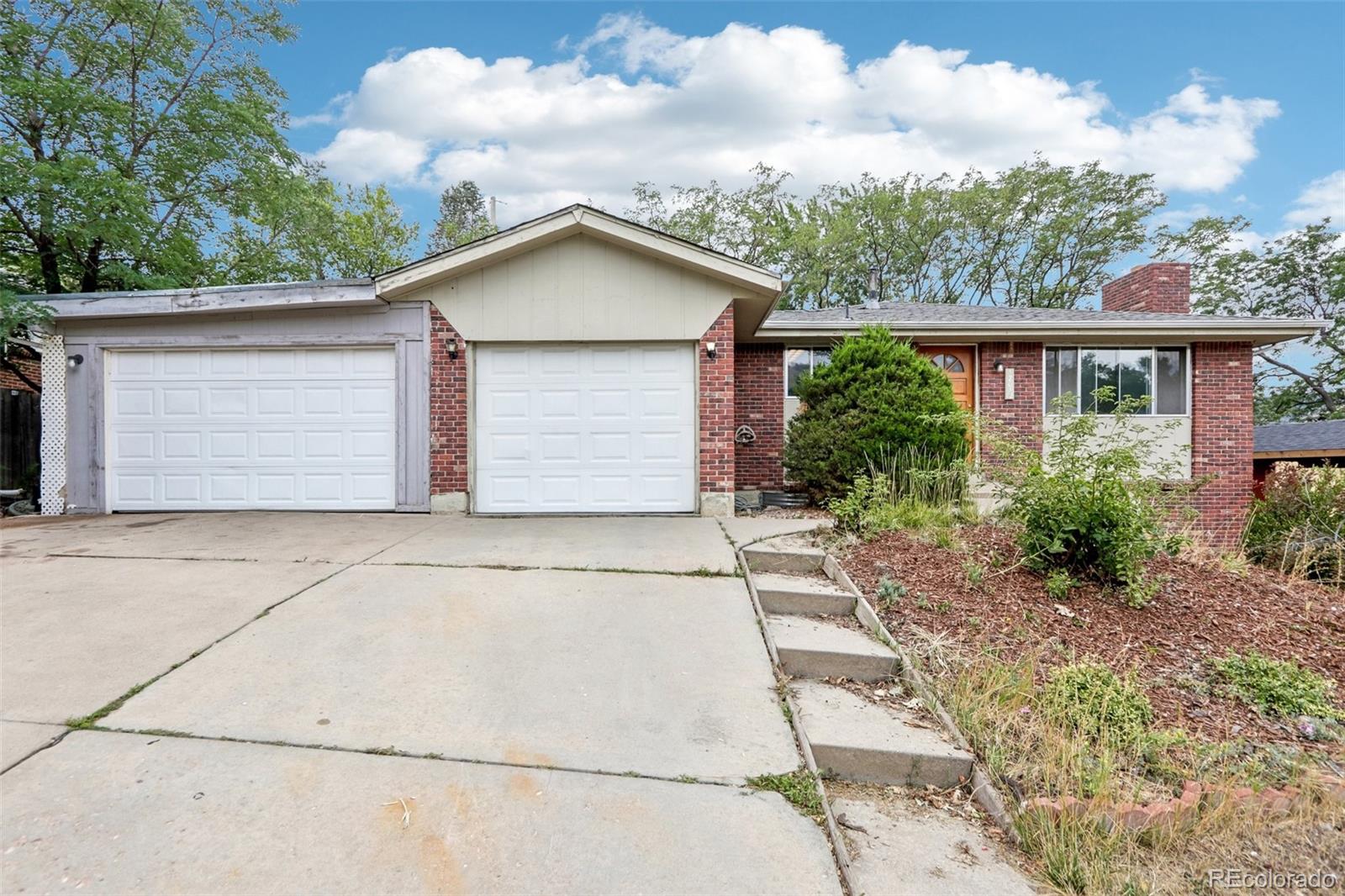 golden&nbsp; House Search Picture