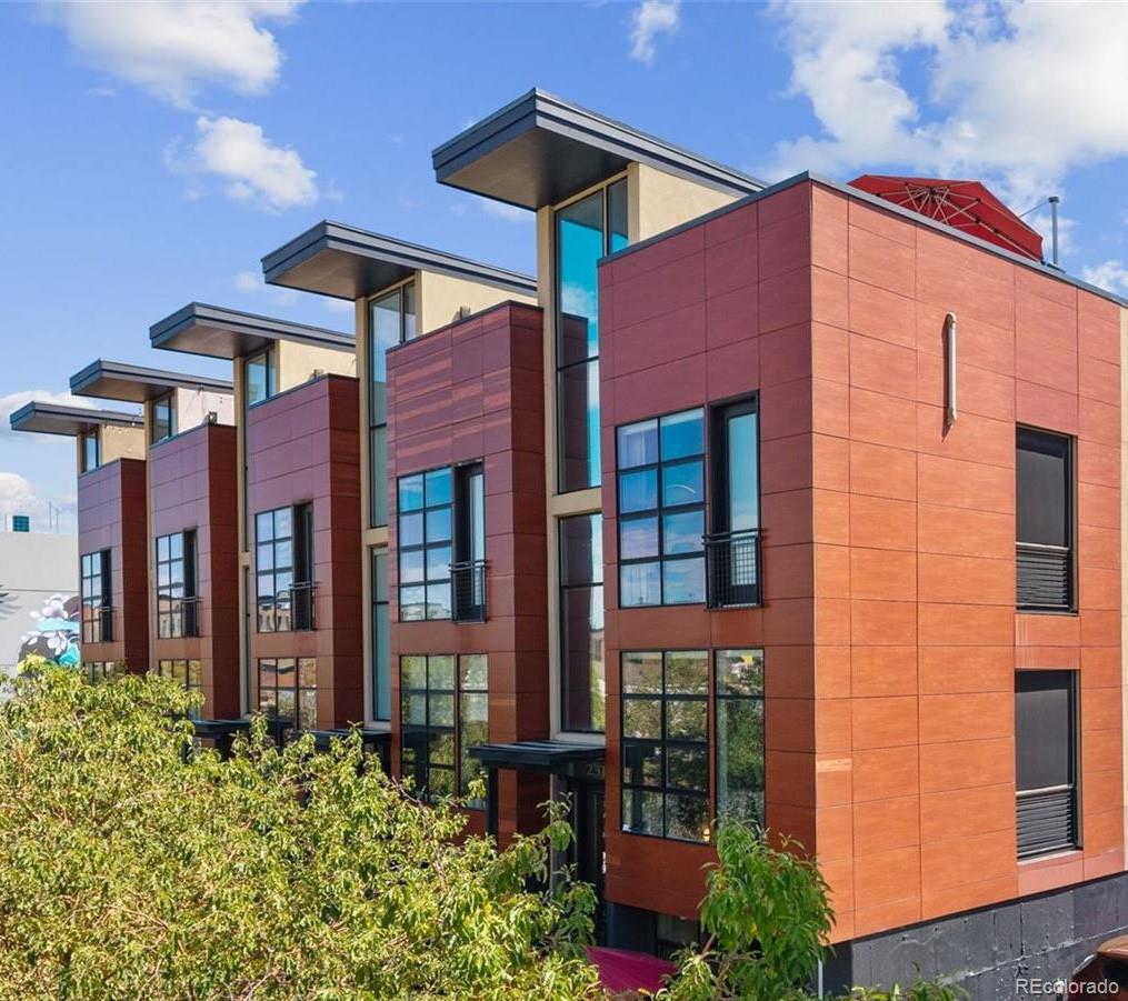 1 Denver Condo / Townhome | MLS #: 84423752312  Curtis Street , Denver Beds: 3 Baths: 4 Price: $950,000