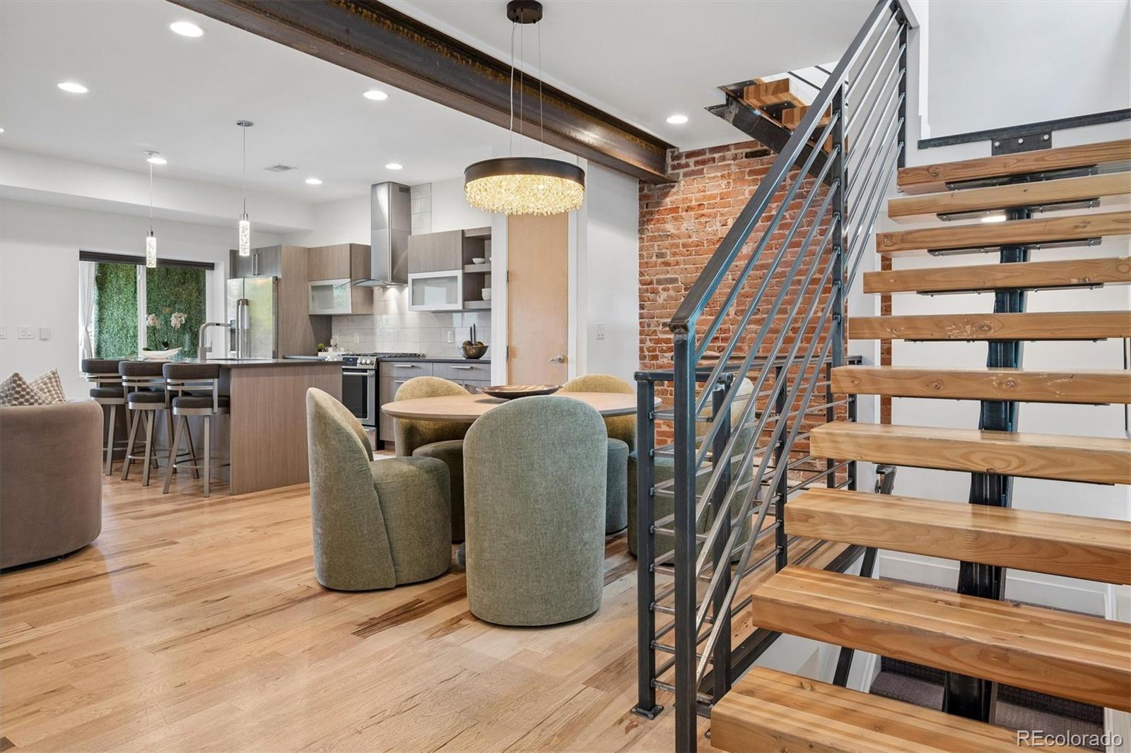  Denver Home | MLS #: 90069942125 S Grant Street, Denver Beds: 3 Baths: 5 Price: $1,000,000