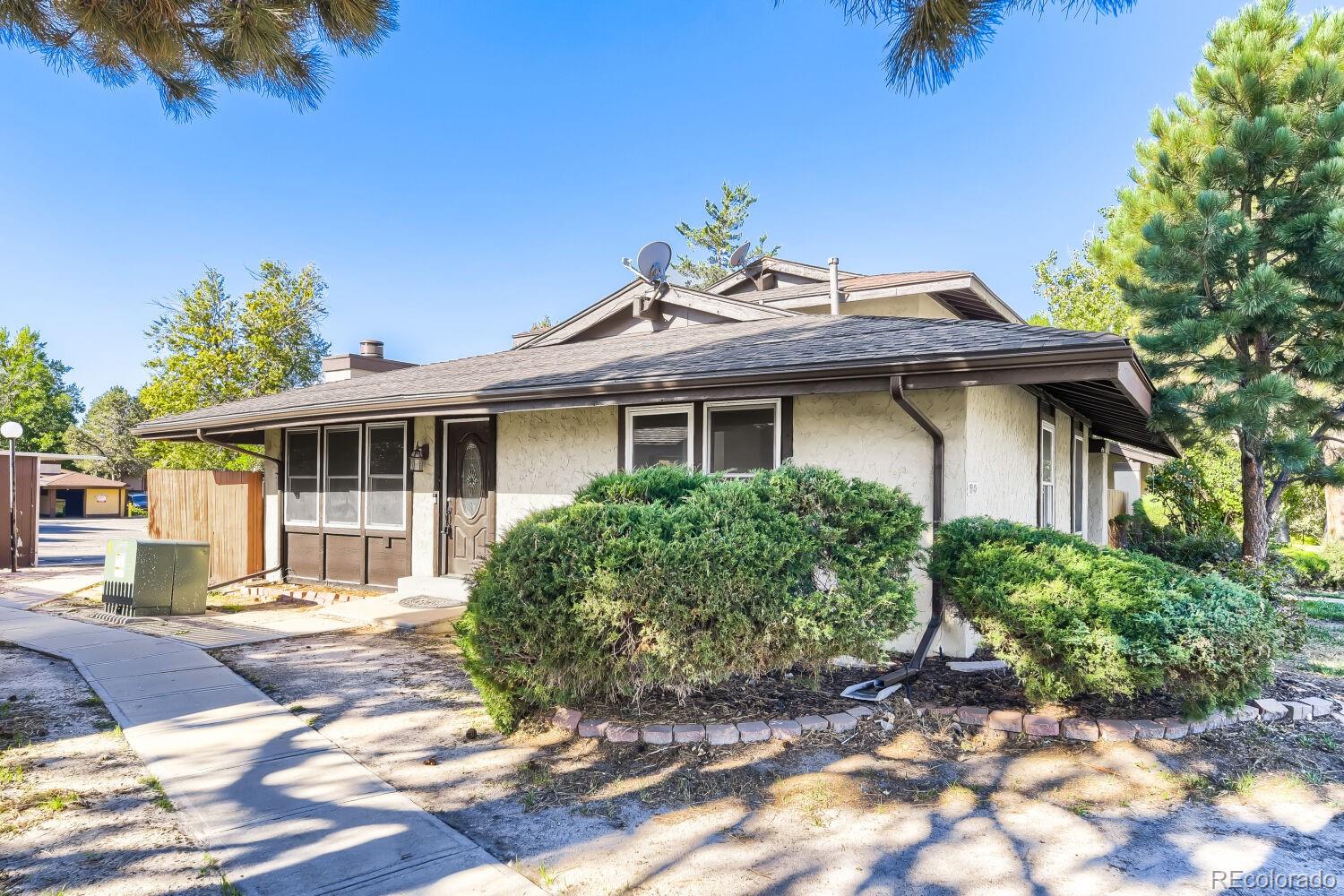  Aurora Home | MLS #: 439383415140 E Hampden Circle, Aurora Beds: 3 Baths: 2 Price: $325,000