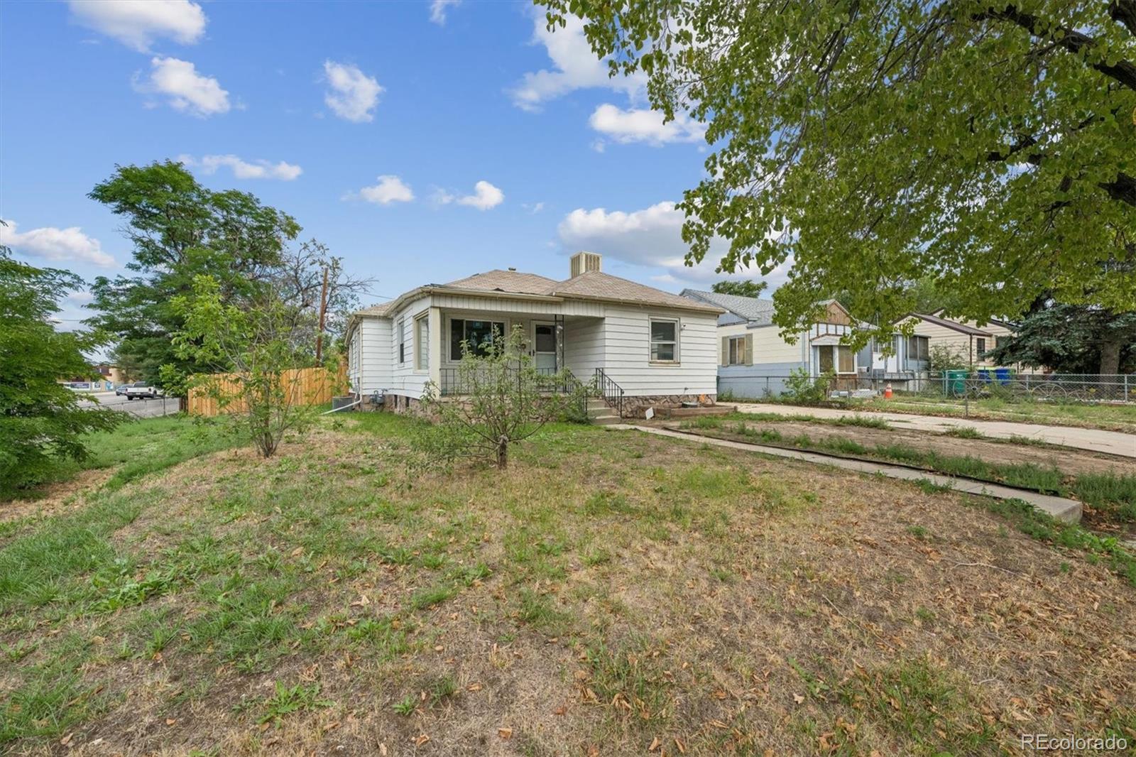 aurora&nbsp; House Search Picture