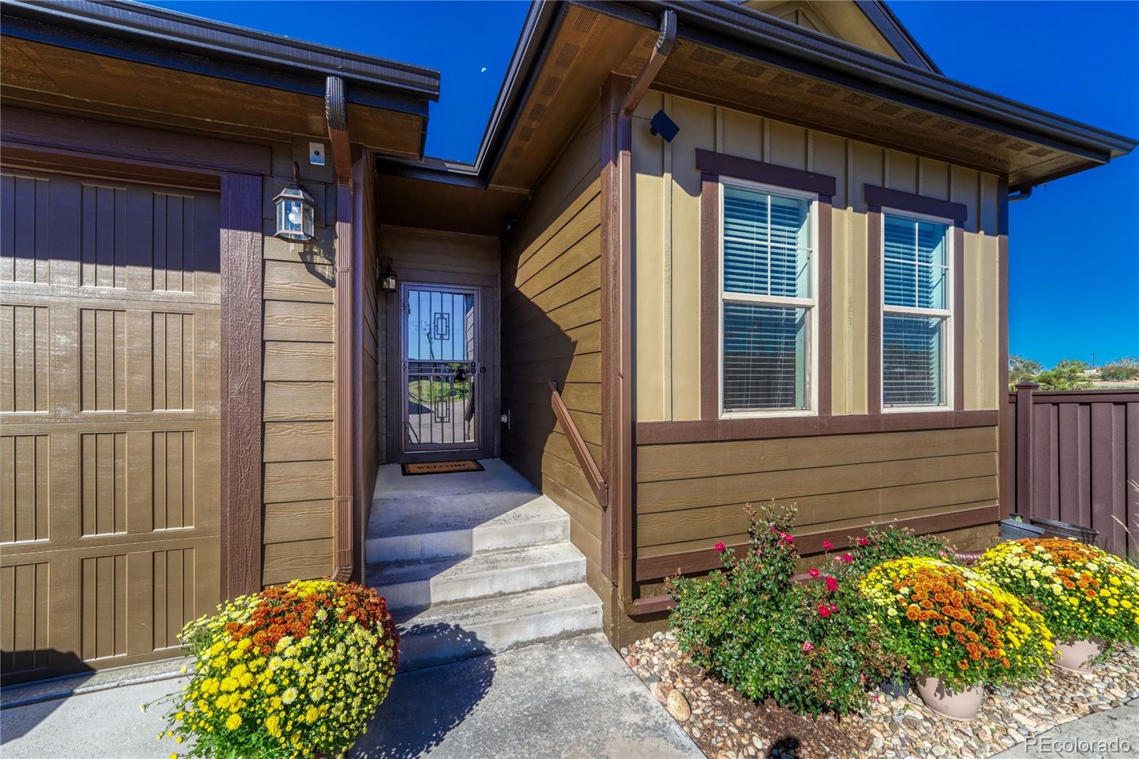 Lincoln Creek Village Parker Home | MLS #: 843613811940  Barrentine Loop, Parker Beds: 3 Baths: 3 Price: $569,000