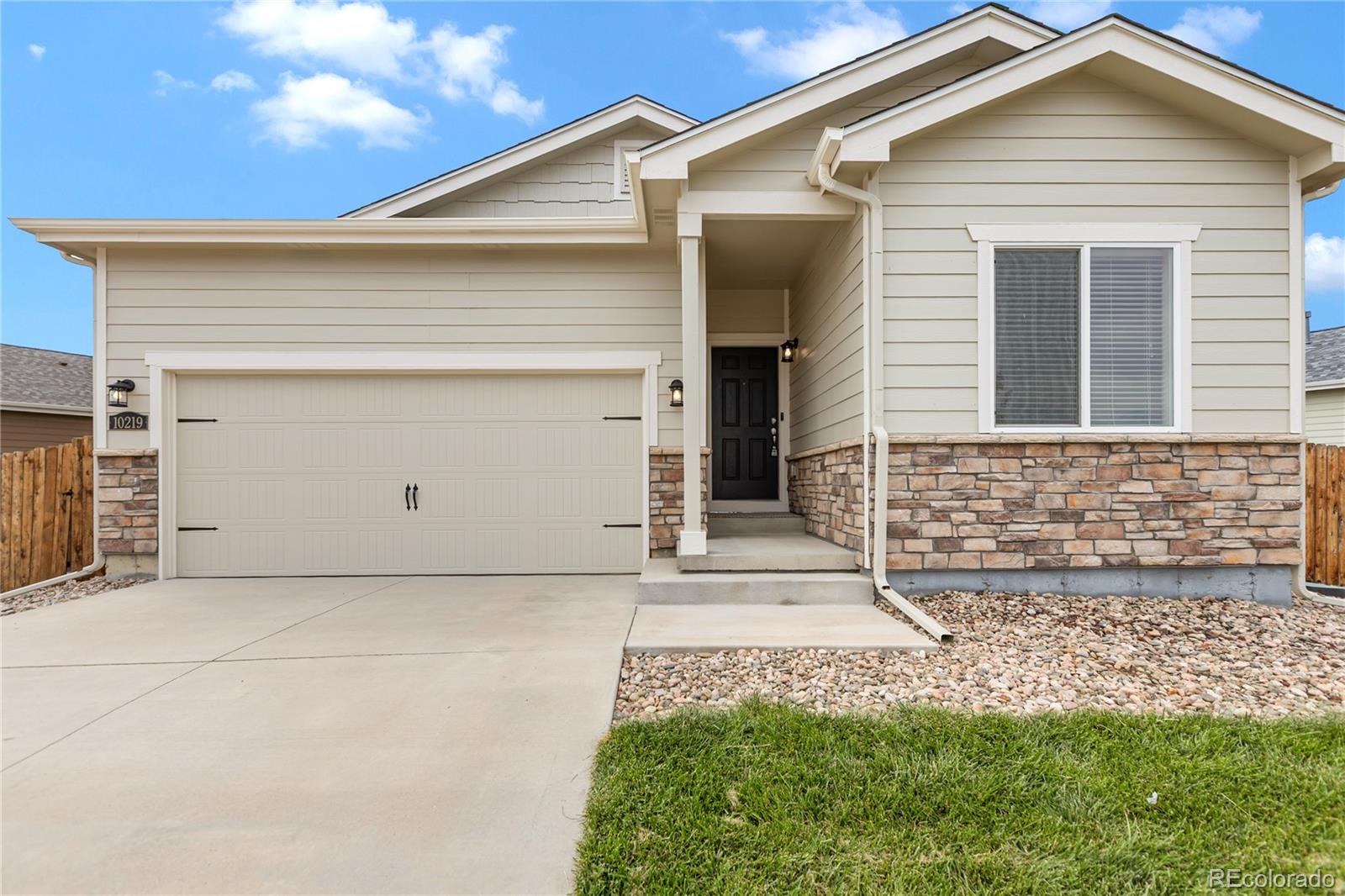 colorado springs MLS:  Beds:  Baths:  Price: 