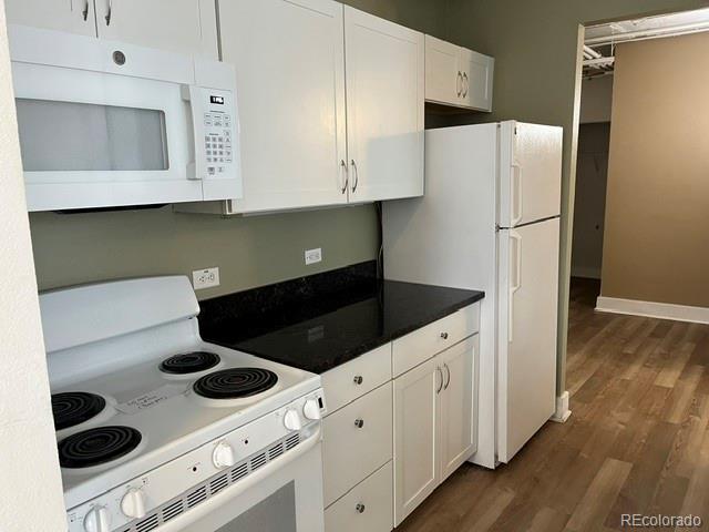 1 Denver Condo / Townhome | MLS #: 5447765444  17th Street 303, Denver Beds: 2 Baths: 2 Price: $398,950