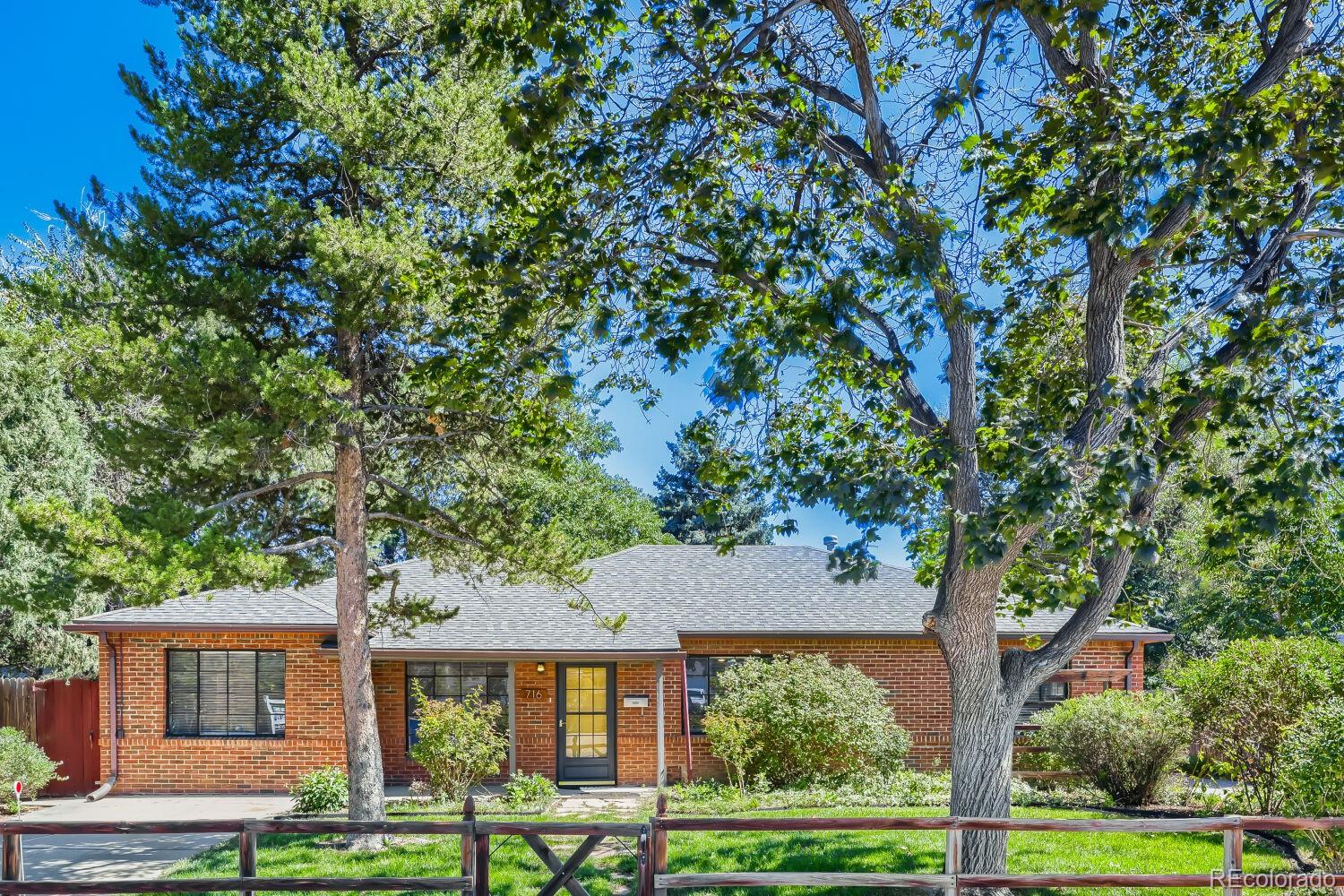 aurora&nbsp; House Search Picture