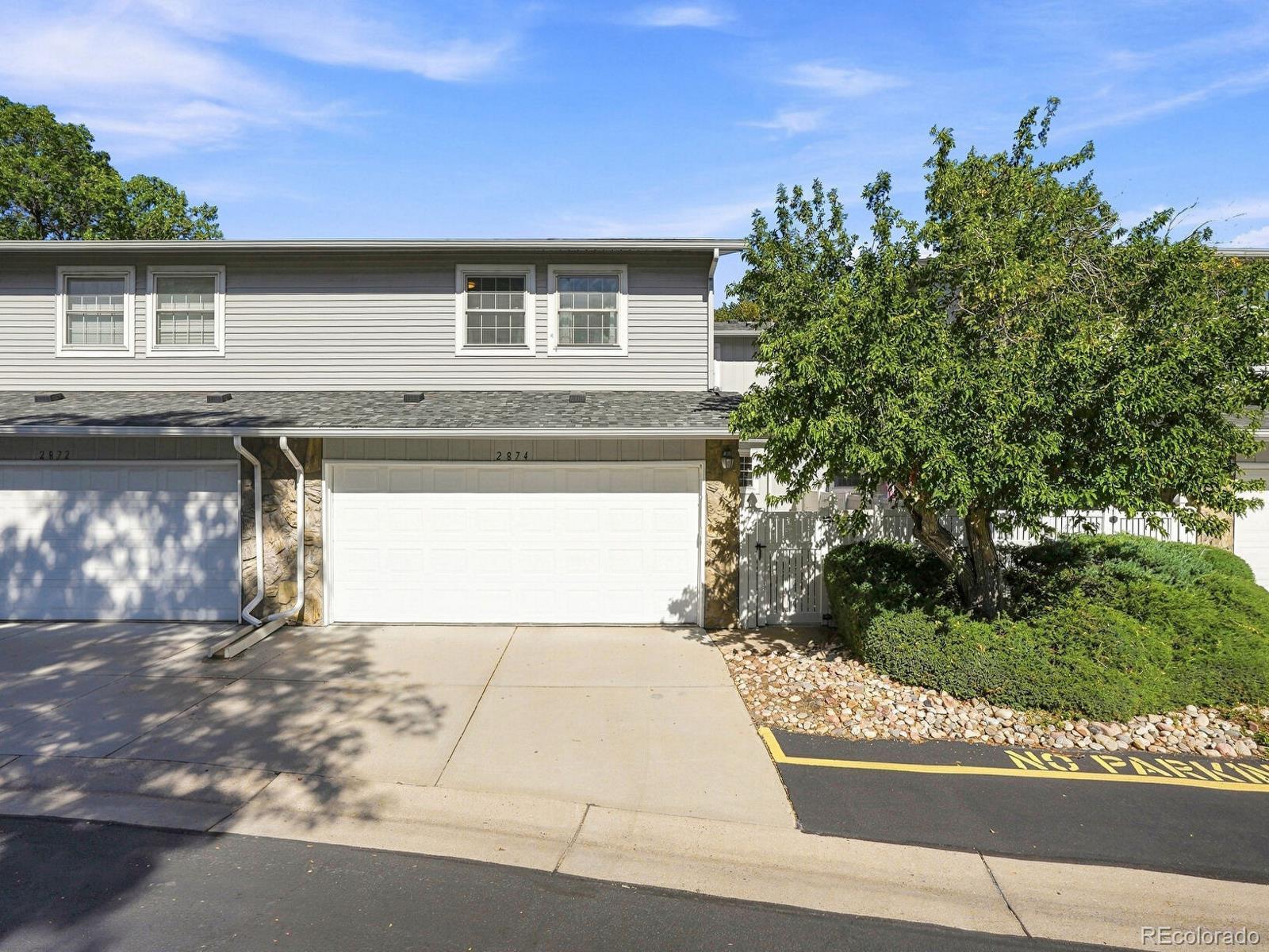 Heather Ridge Aurora Condo / Townhome | MLS #: 18199102874 S Wheeling Way , Aurora Beds: 3 Baths: 3 Price: $459,000