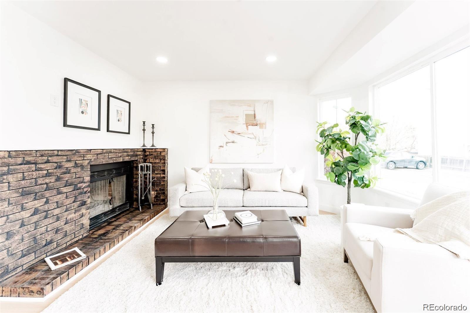  Arvada Condo / Townhome | MLS #: 54941017978  Chase Circle B, Arvada Beds: 2 Baths: 2 Price: $305,000