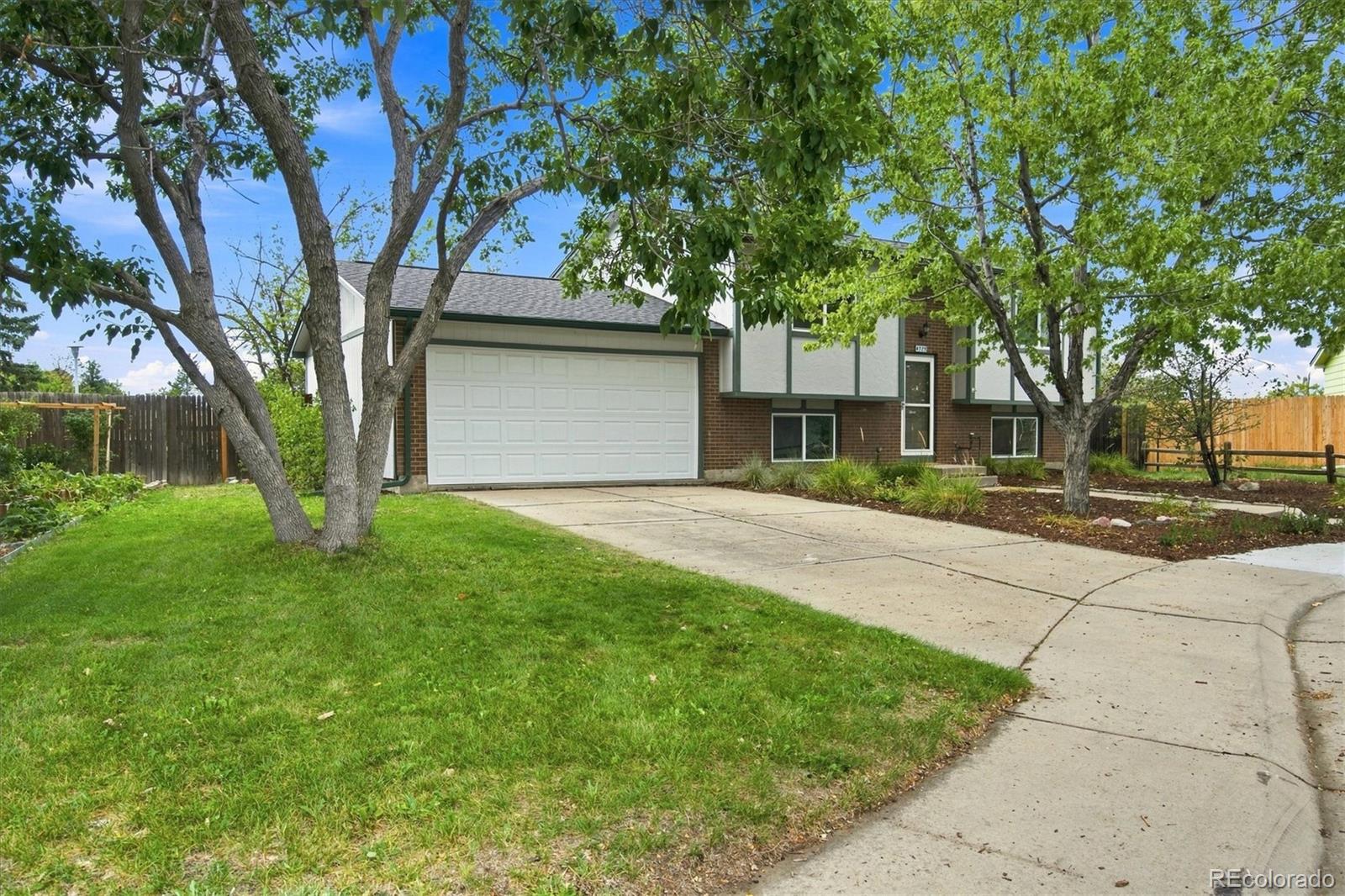  Aurora Home | MLS #: 60993834775 S Olathe Street, Aurora Beds: 3 Baths: 2 Price: $449,000