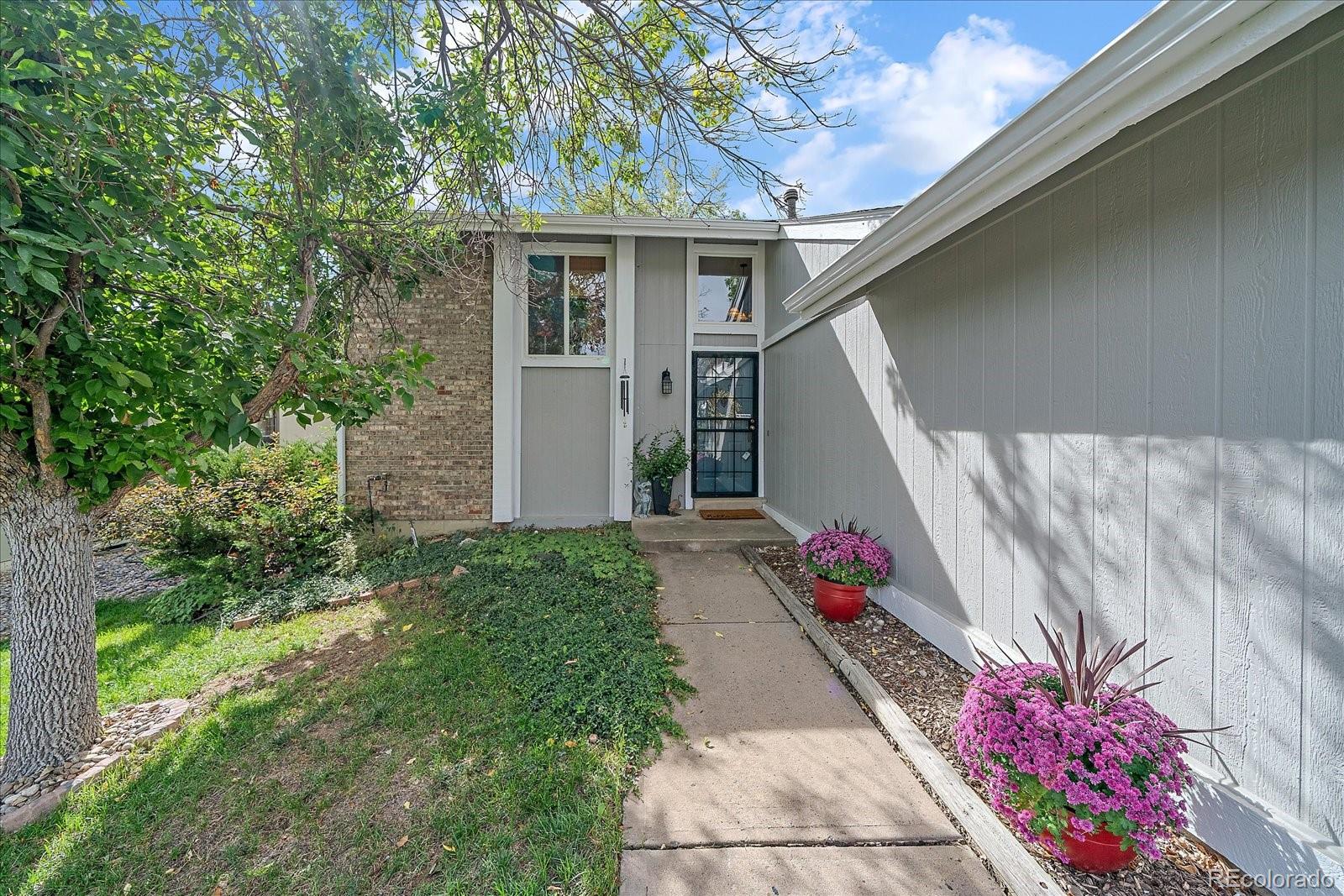 3821 S Ceylon Way, aurora&nbsp; House Search MLS Picture