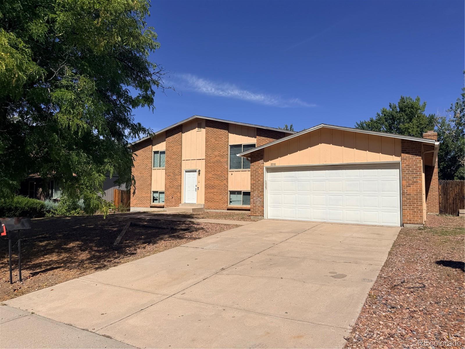  Aurora Home | MLS #: 75212233226 S Nucla Street, Aurora Beds: 4 Baths: 2 Price: $424,900