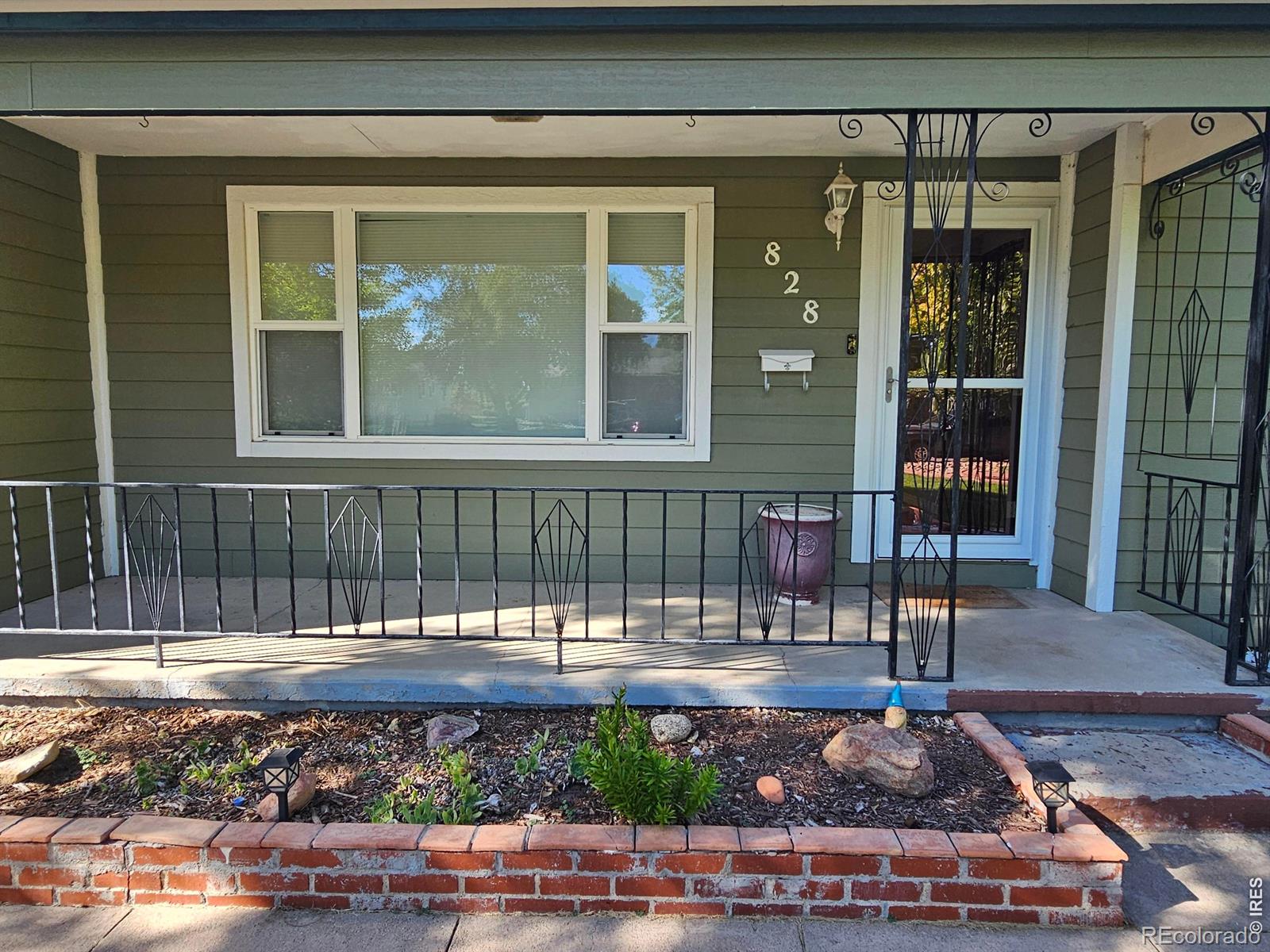828  Fairhurst Street, sterling&nbsp; House Search MLS Picture