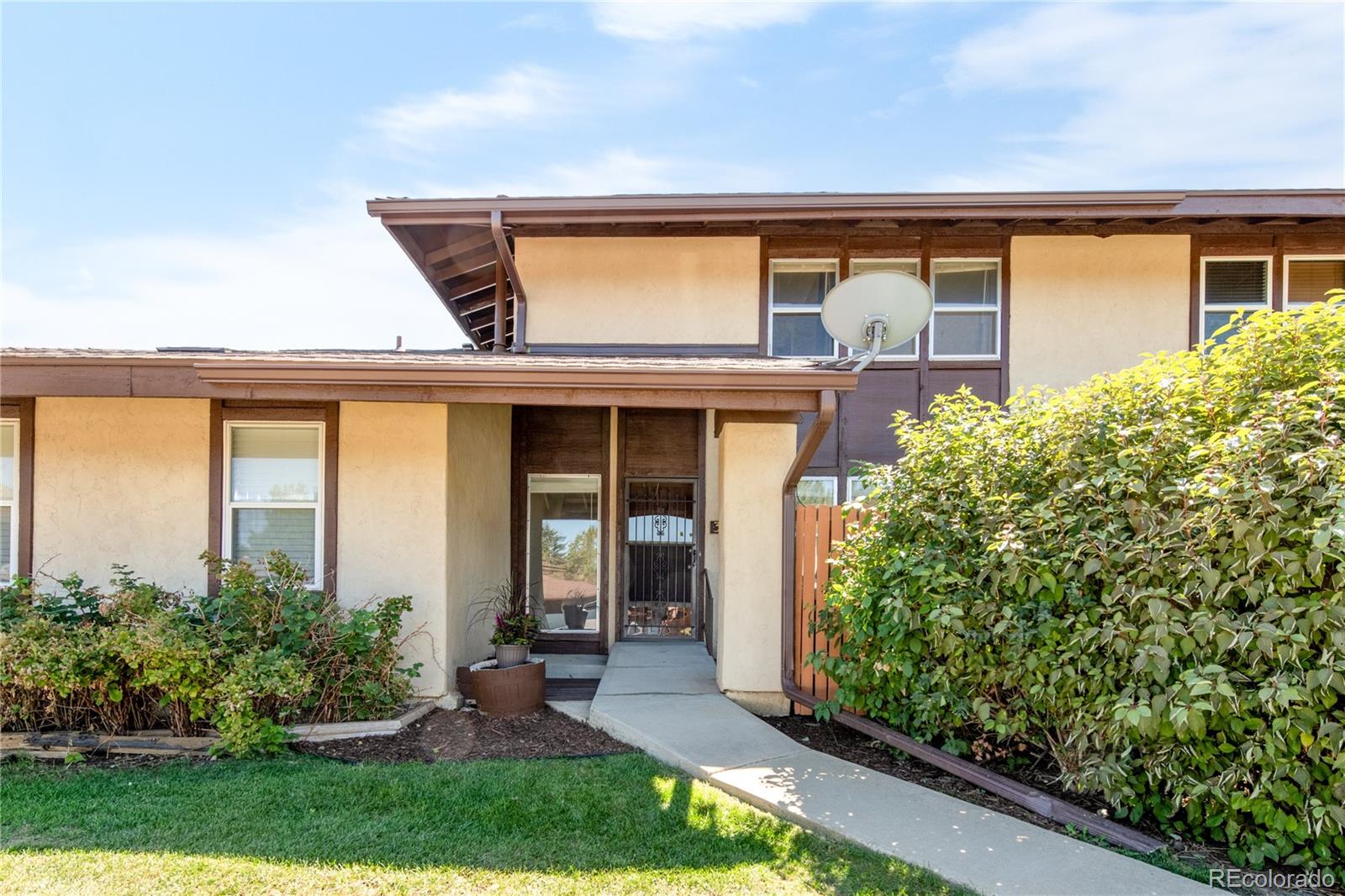 The Timbers Aurora Condo / Townhome | MLS #: 83540593785 S Fairplay Way , Aurora Beds: 3 Baths: 2 Price: $315,000