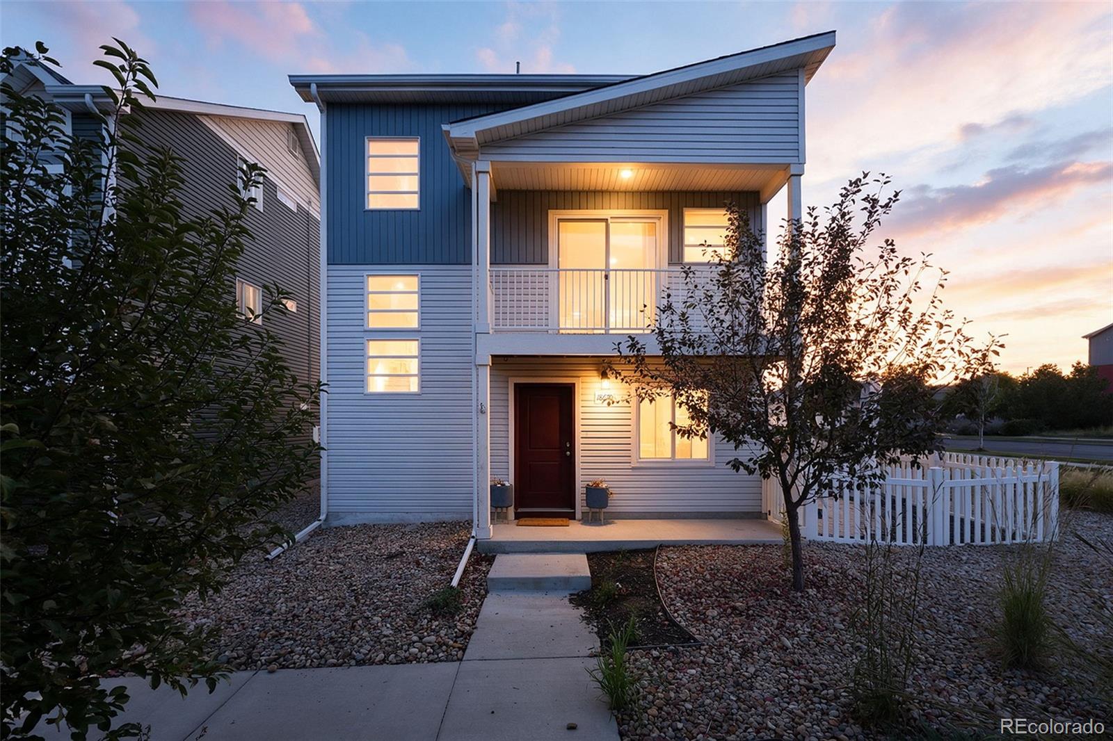  Denver Home | MLS #: 995695418670 E 53rd Drive, Denver Beds: 3 Baths: 3 Price: $425,000