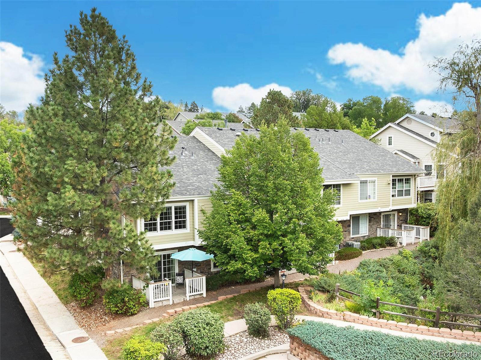  Lakewood Home | MLS #: 58021676761 W Yale Avenue, Lakewood Beds: 2 Baths: 3 Price: $549,900