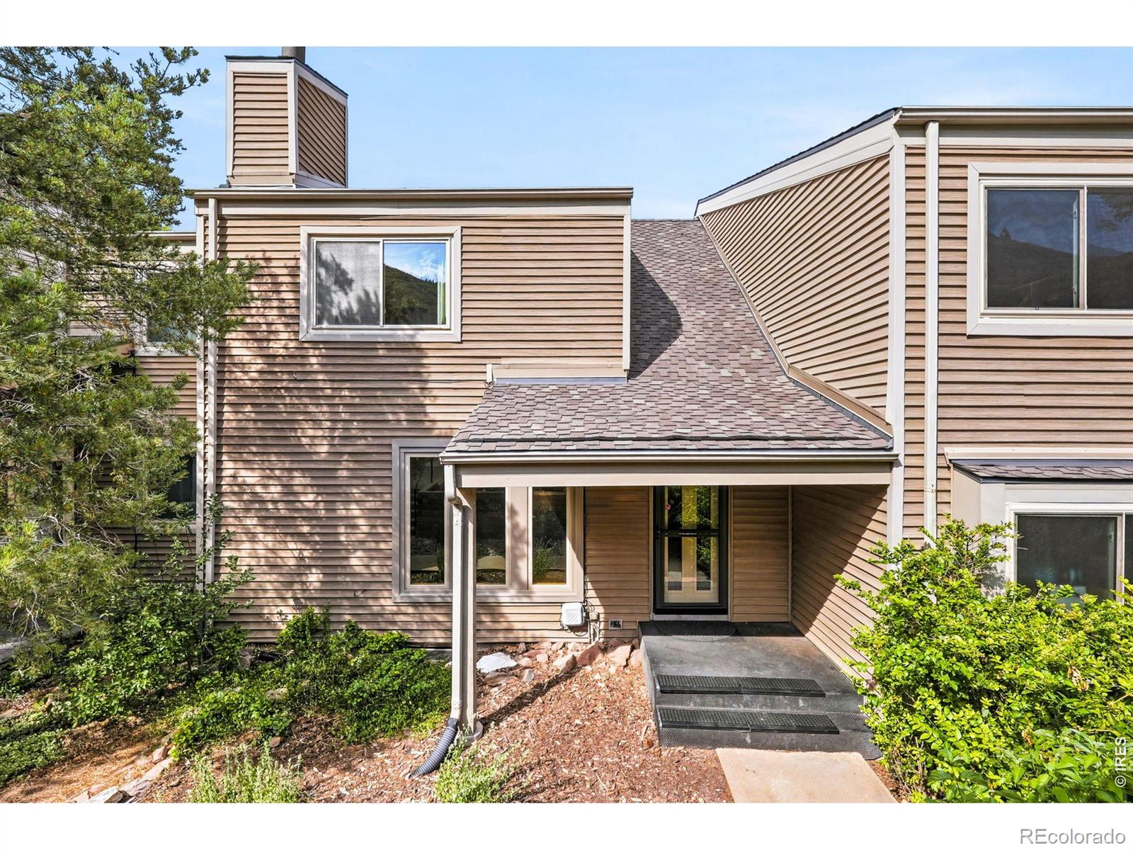 6846  Surrey Trail, littleton&nbsp; House Search MLS Picture
