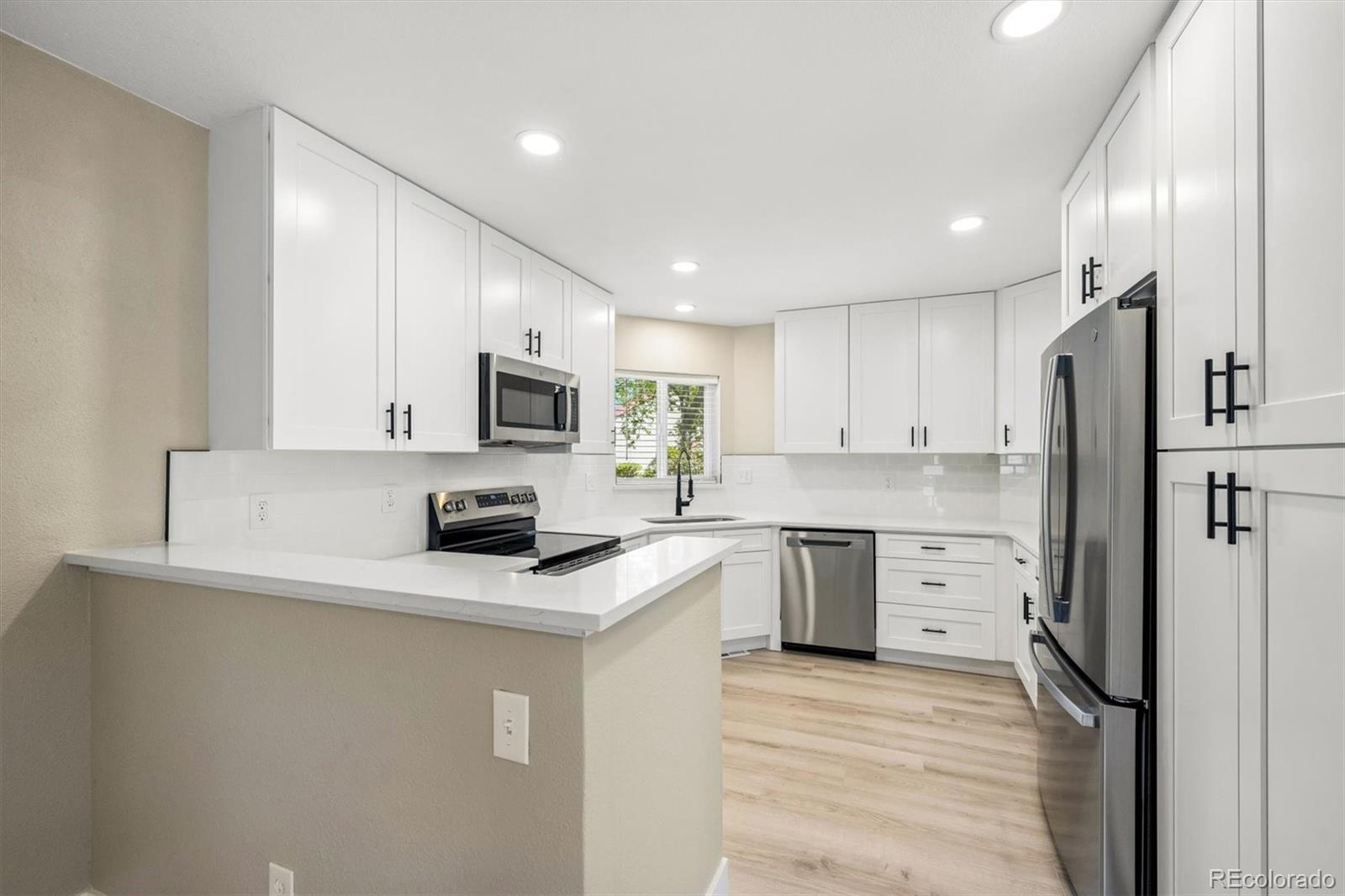  Arvada Home | MLS #: 803121411390 W 84th Place, Arvada Beds: 3 Baths: 3 Price: $629,900