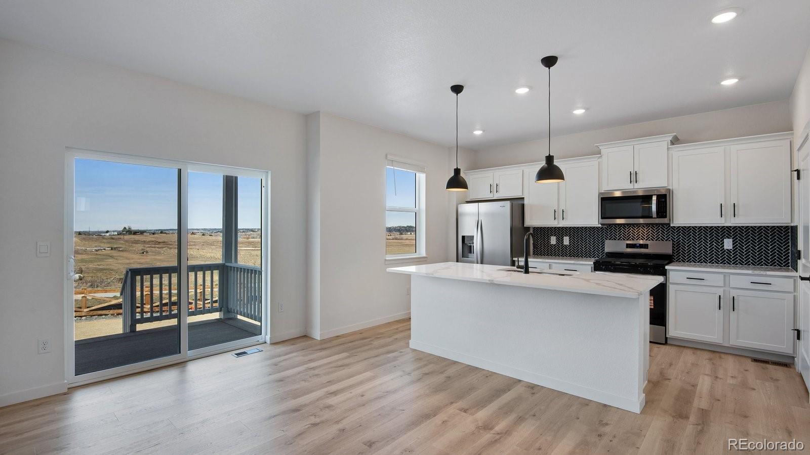 43092  Castle Stuart Street, elizabeth&nbsp; House Search MLS Picture
