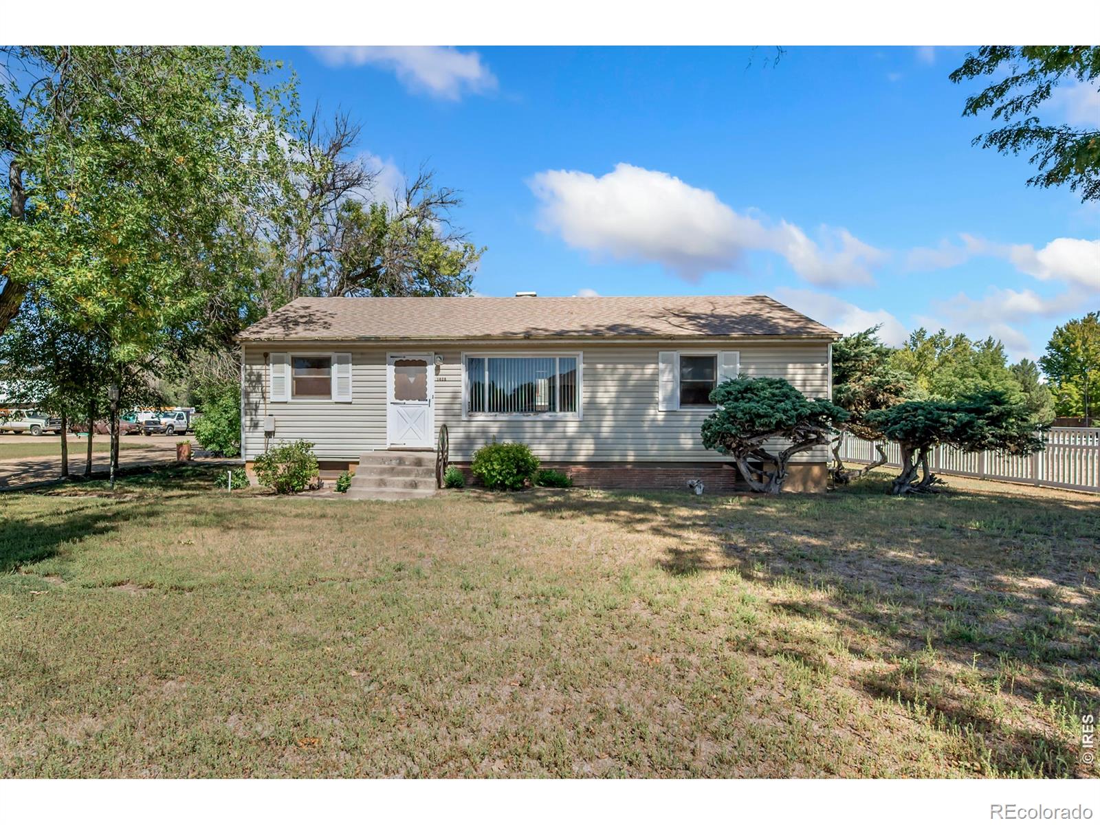  Longmont Home | MLS #: 45678910685661408  17th Avenue, Longmont Beds: 2 Baths: 1 Price: $425,000