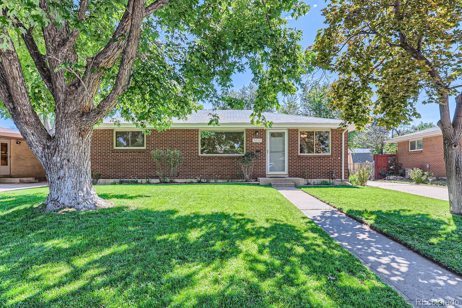 Oxford Heights Englewood Home | MLS #: 96596674030 S Inca Street, Englewood Beds: 5 Baths: 2 Price: $545,000