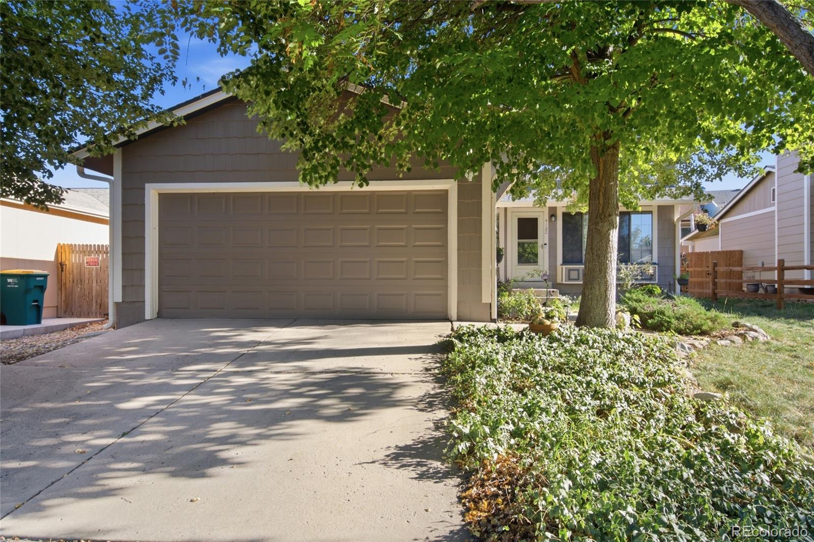  Aurora Home | MLS #: 24666784120 S Laredo Way, Aurora Beds: 4 Baths: 2 Price: $445,000