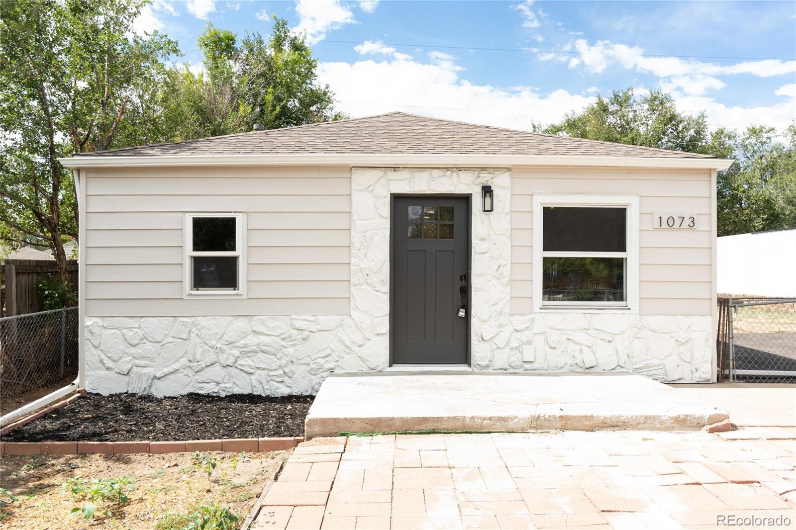  Denver Home | MLS #: 26877931073 S Raleigh Street, Denver Beds: 3 Baths: 1 Price: $399,500