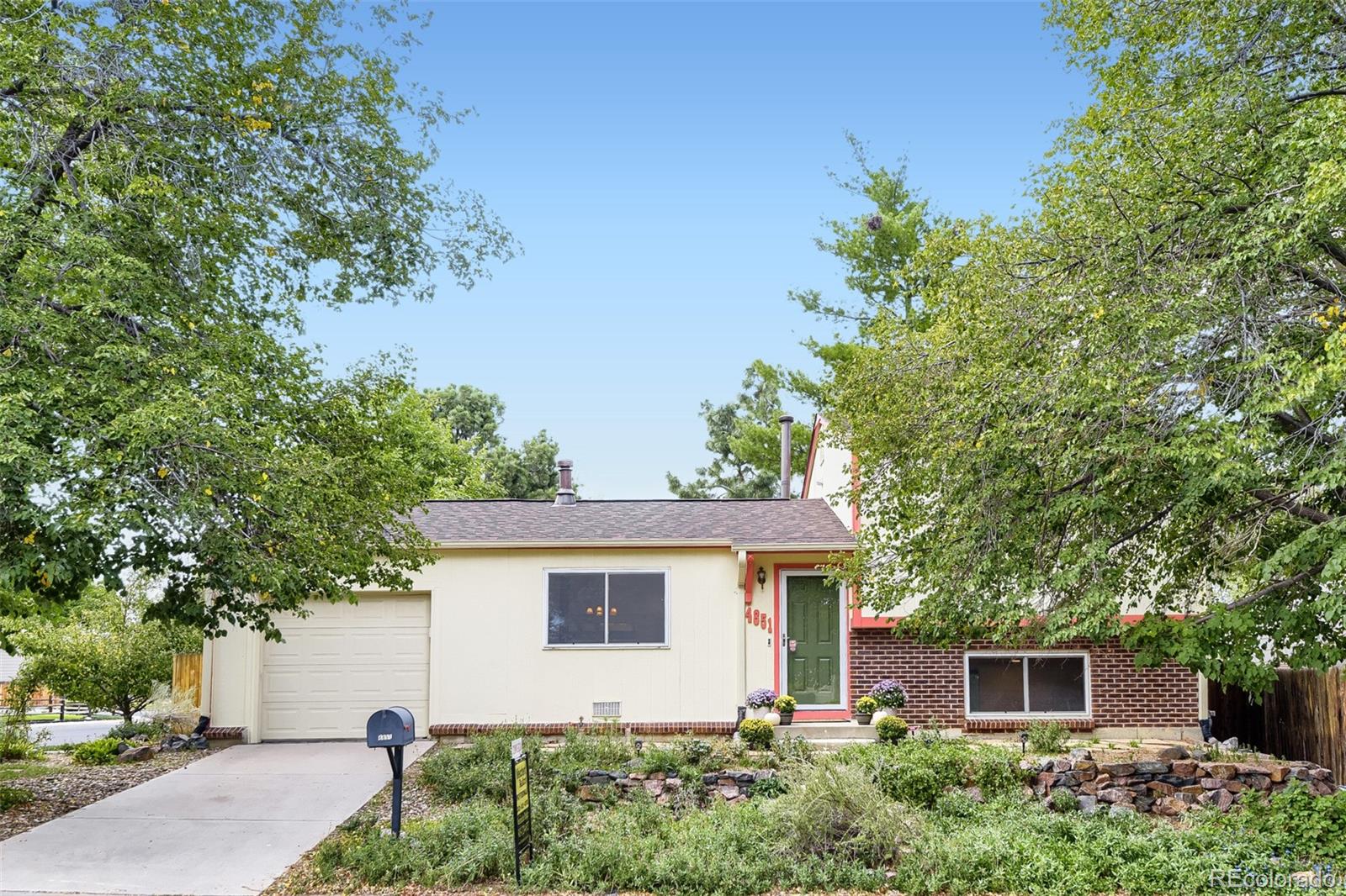 aurora&nbsp; House Search Picture