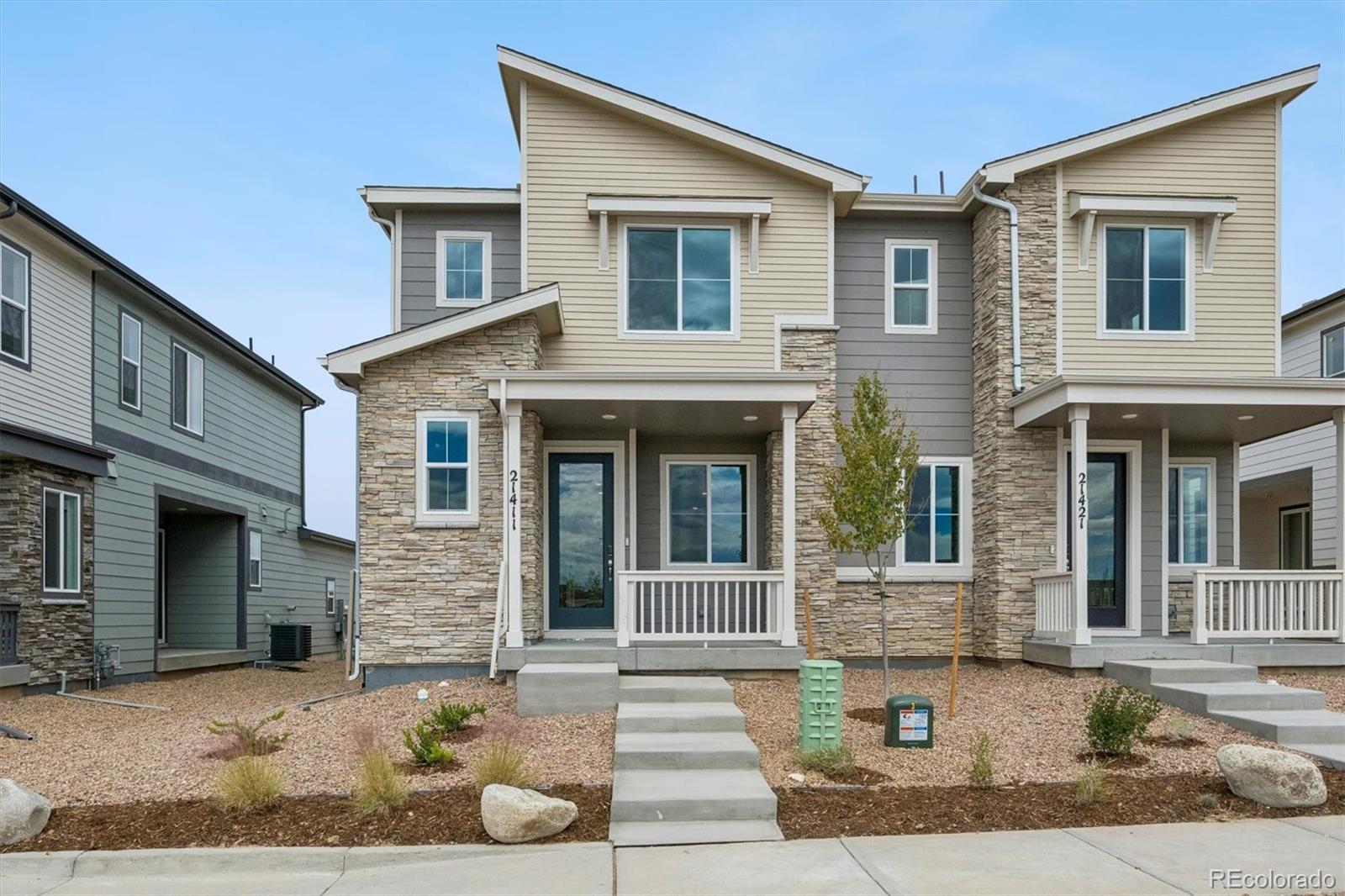  Aurora Home | MLS #: 545693621411 E 67th Avenue, Aurora Beds: 3 Baths: 3 Price: $429,950