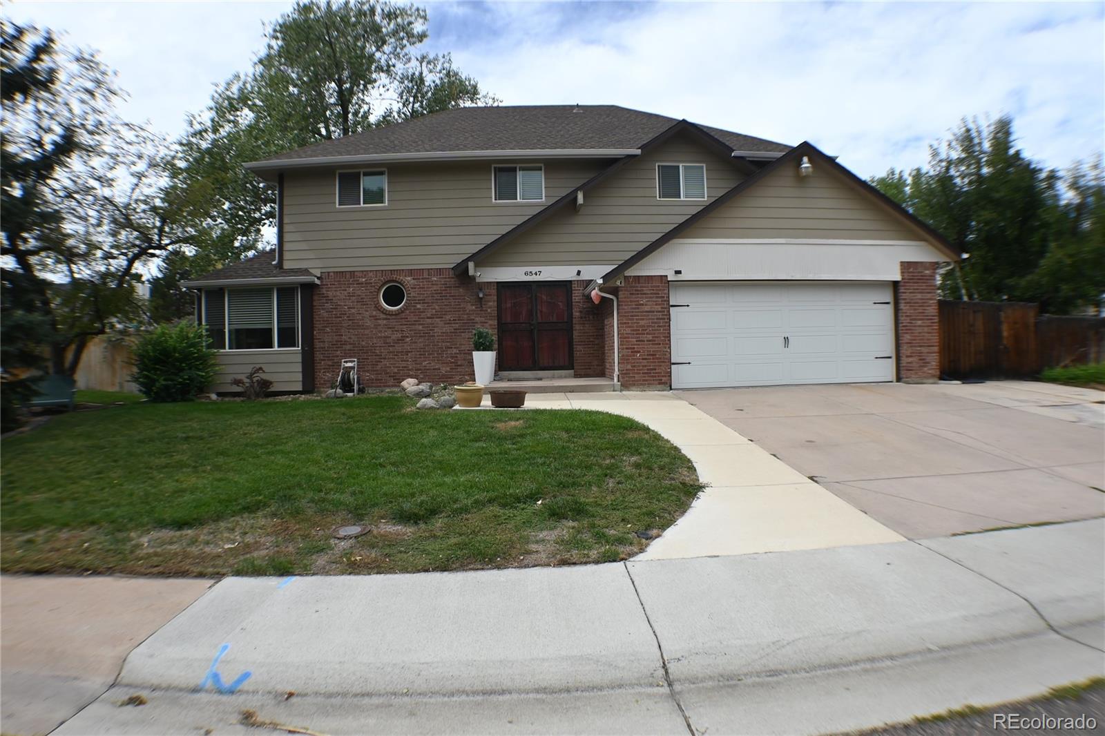 Columbine Knolls Littleton Home | MLS #: 30609846547 S Saulsbury Street, Littleton Beds: 4 Baths: 3 Price: $699,900