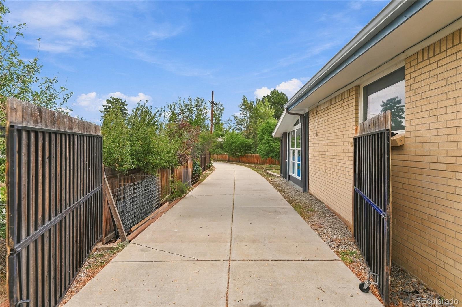 540  Uvalda Street, aurora&nbsp; House Search MLS Picture
