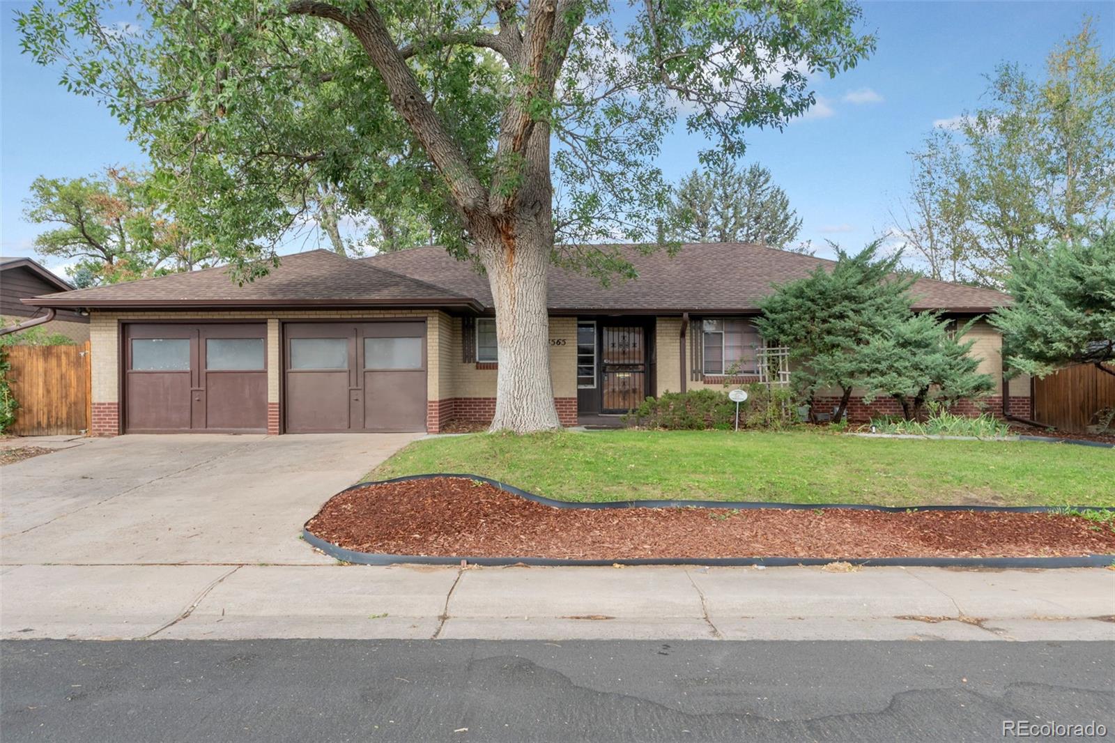  Englewood Home | MLS #: 22847394565 S Lipan Court, Englewood Beds: 4 Baths: 2 Price: $675,000