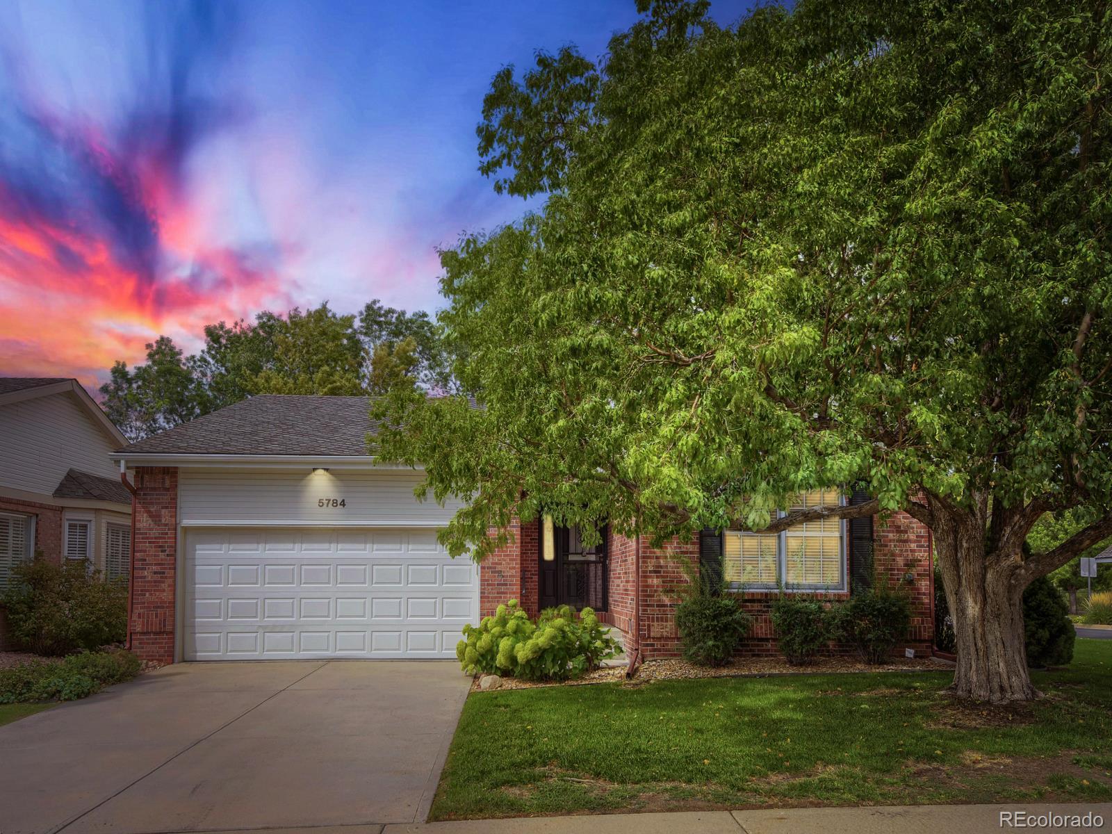 Gleneagles Highlands Ranch Home | MLS #: 84786775784  Greenspointe Place, Highlands Ranch Beds: 2 Baths: 3 Price: $710,000