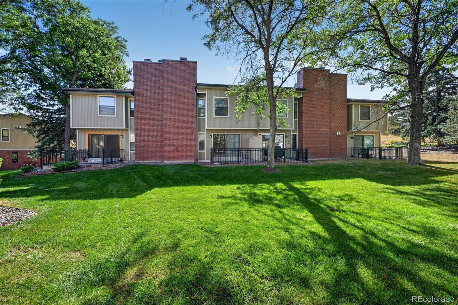  Golden Condo / Townhome | MLS #: 7066298222 S Holman Way , Golden Beds: 2 Baths: 3 Price: $495,000