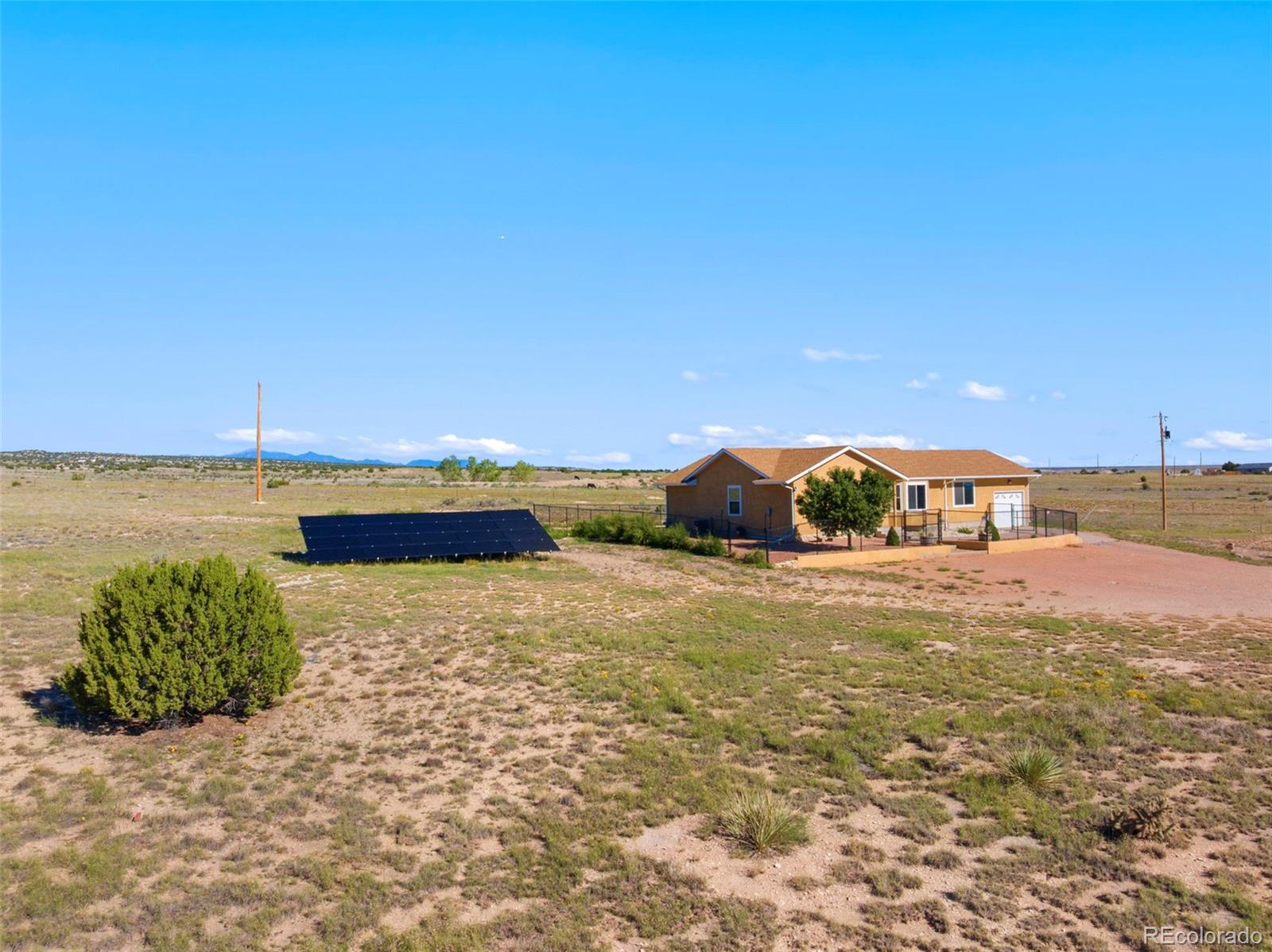  Pueblo West Home | MLS #: 92582561689 N Calle Rosa Place, Pueblo West Beds: 3 Baths: 2 Price: $365,000