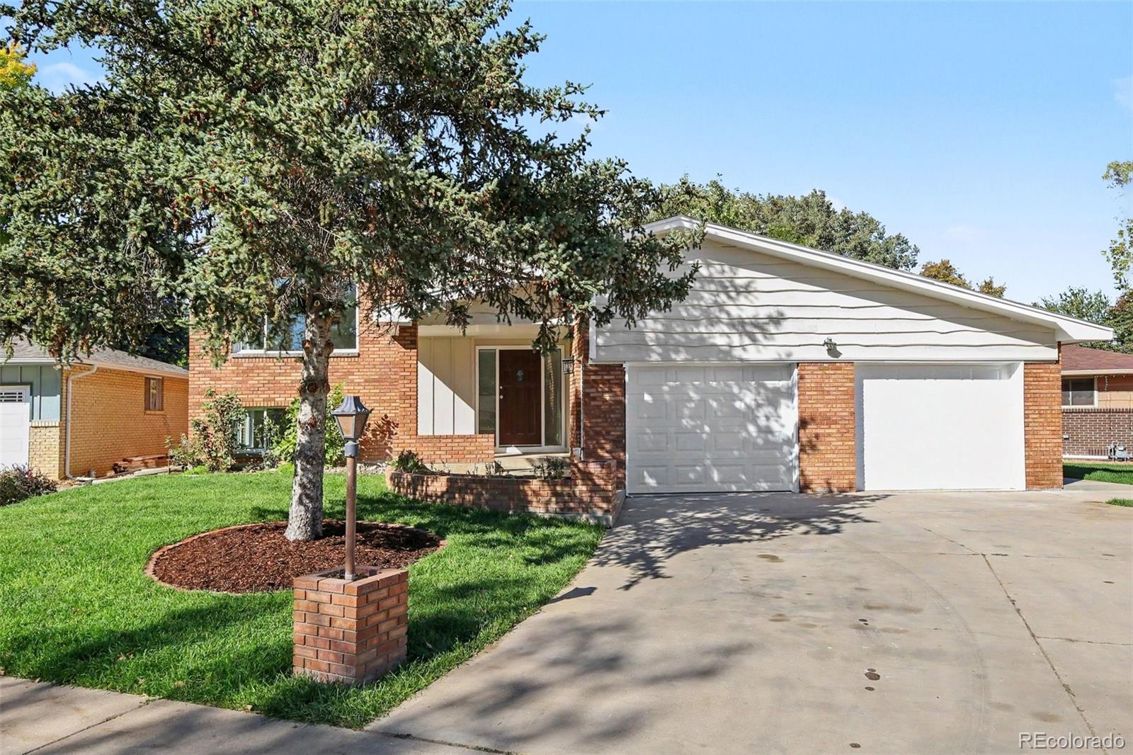  Longmont Home | MLS #: 31060301939  Emery Street, Longmont Beds: 5 Baths: 3 Price: $575,000