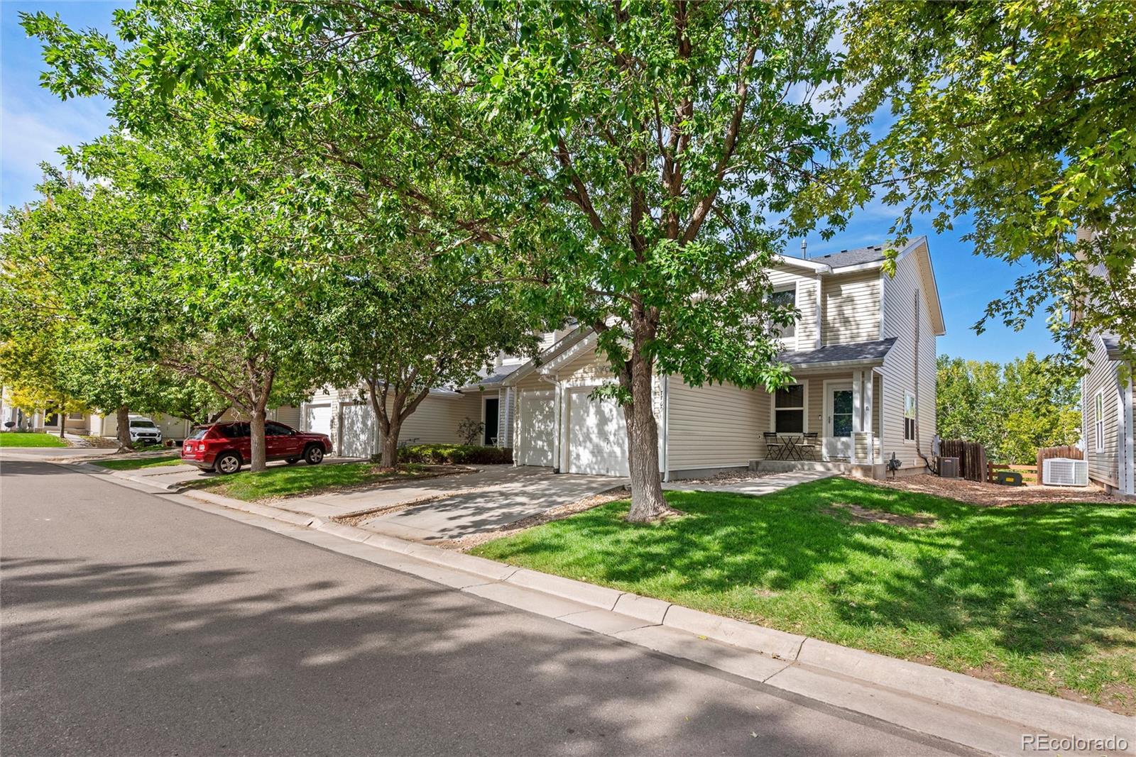  Englewood Home | MLS #: 61337957771 S Kalispell Court, Englewood Beds: 3 Baths: 2 Price: $395,000