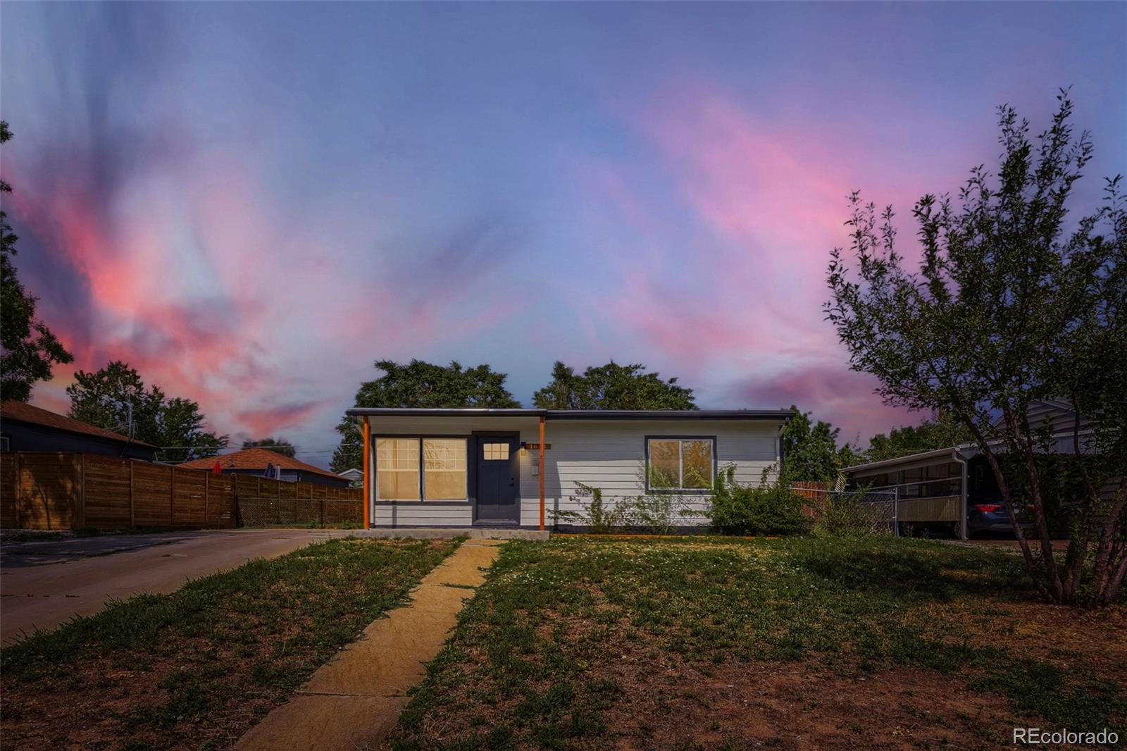  Denver Home | MLS #: 93654761631 W Hoye Place, Denver Beds: 3 Baths: 2 Price: $530,000