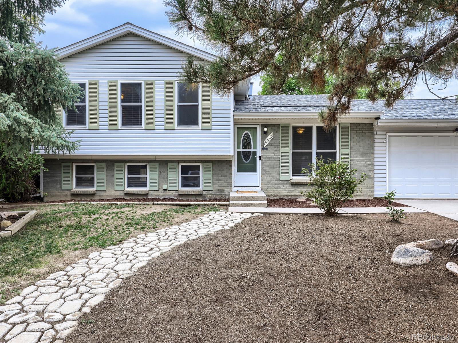 Aurora Home | MLS #: 380428816398 E Warren Avenue, Aurora Beds: 4 Baths: 2 Price: $429,000