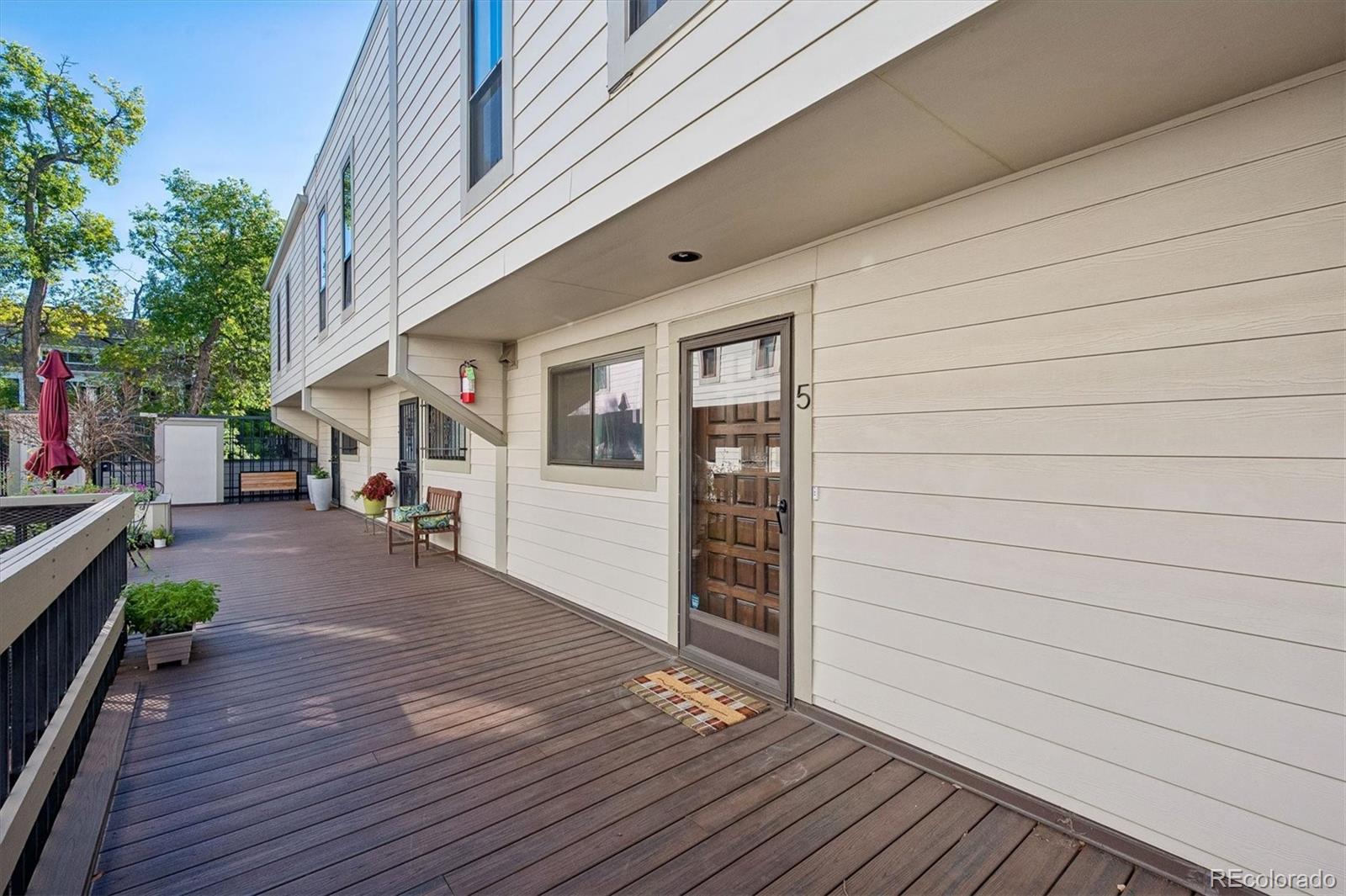  Denver Condo / Townhome | MLS #: 7043586929 N Washington Street 5, Denver Beds: 2 Baths: 3 Price: $569,000