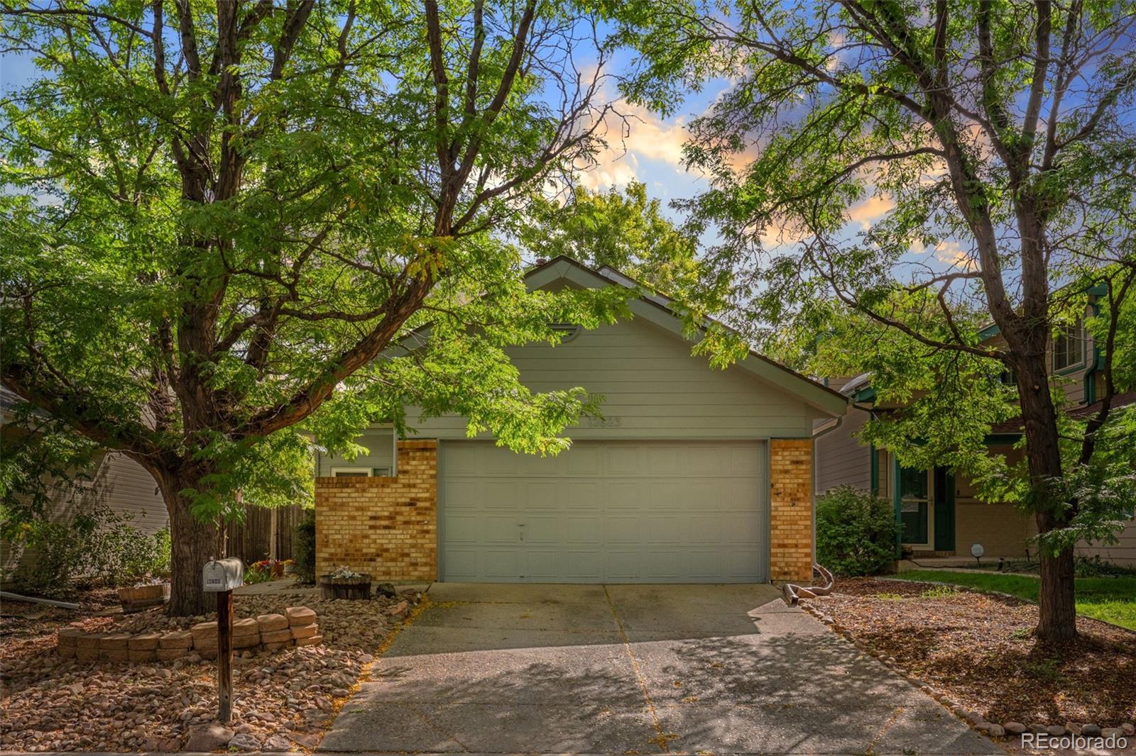 12823 E Wyoming Place, aurora&nbsp; House Search MLS Picture
