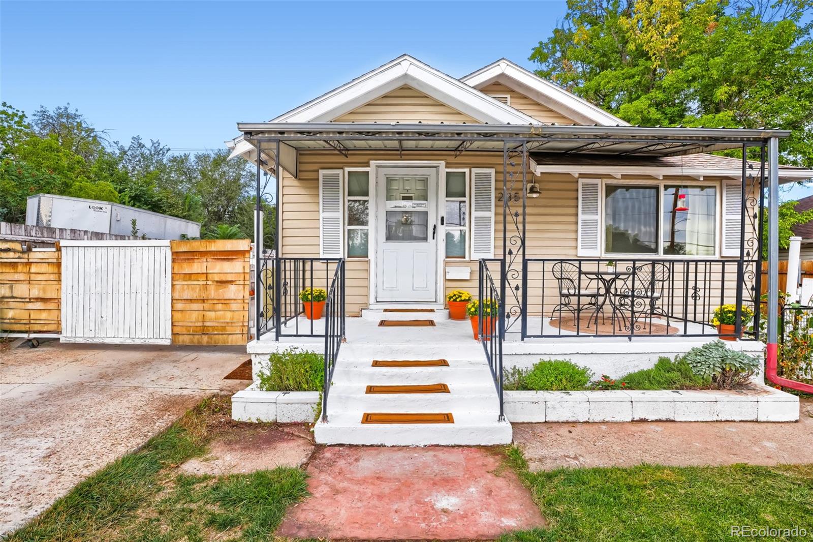  Denver Home | MLS #: 3139667235 S Irving Street, Denver Beds: 4 Baths: 2 Price: $450,000