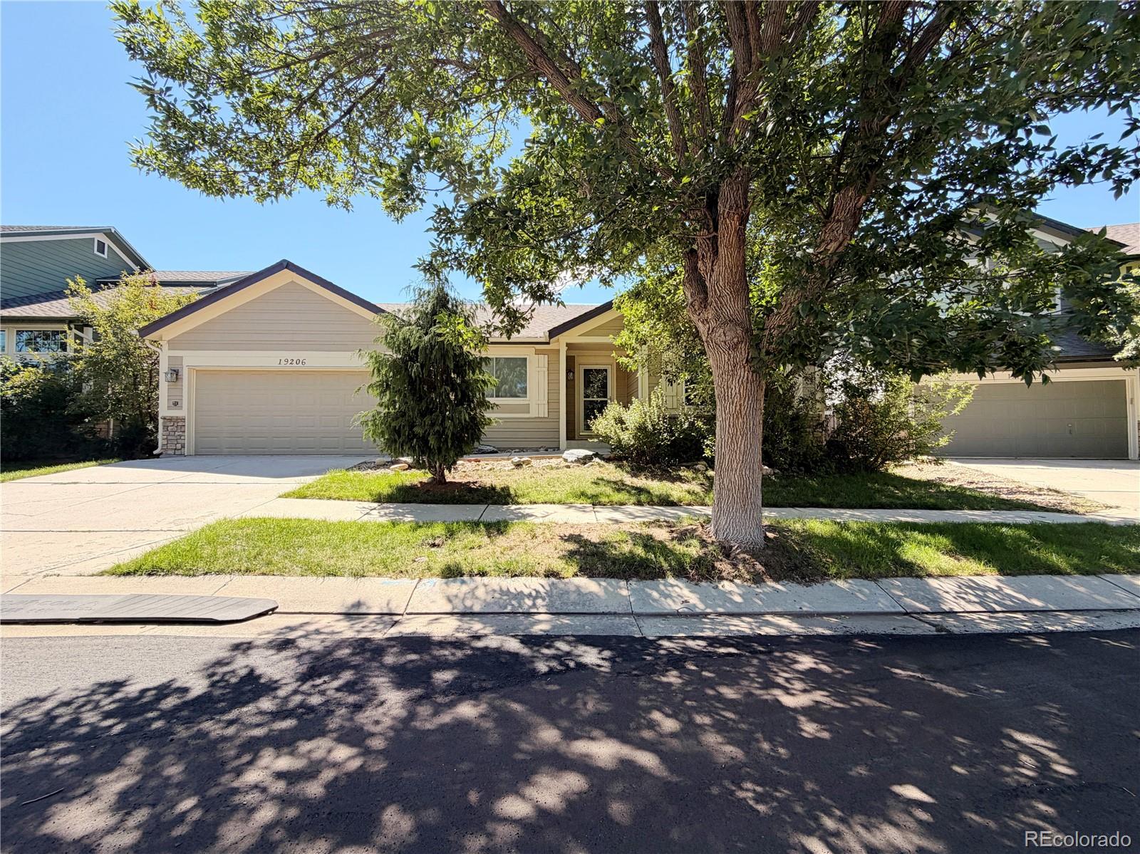  Parker Home | MLS #: 447649919206 E Clear Creek Place, Parker Beds: 5 Baths: 3 Price: $561,500