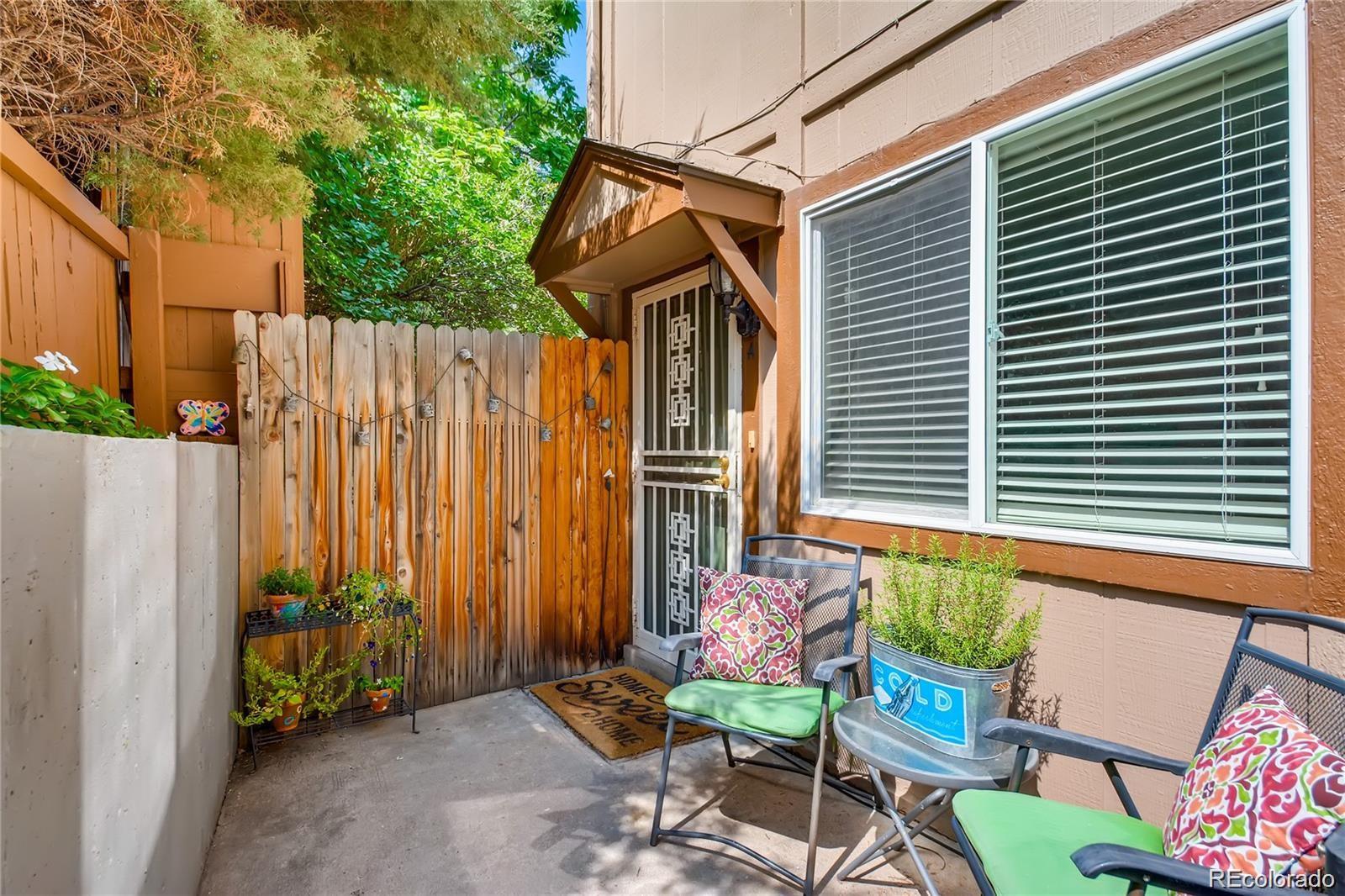 Columbine Littleton Condo / Townhome | MLS #: 38397567700 W Glasgow Place 6A, Littleton Beds: 0 Baths: 0 Price: $300,000