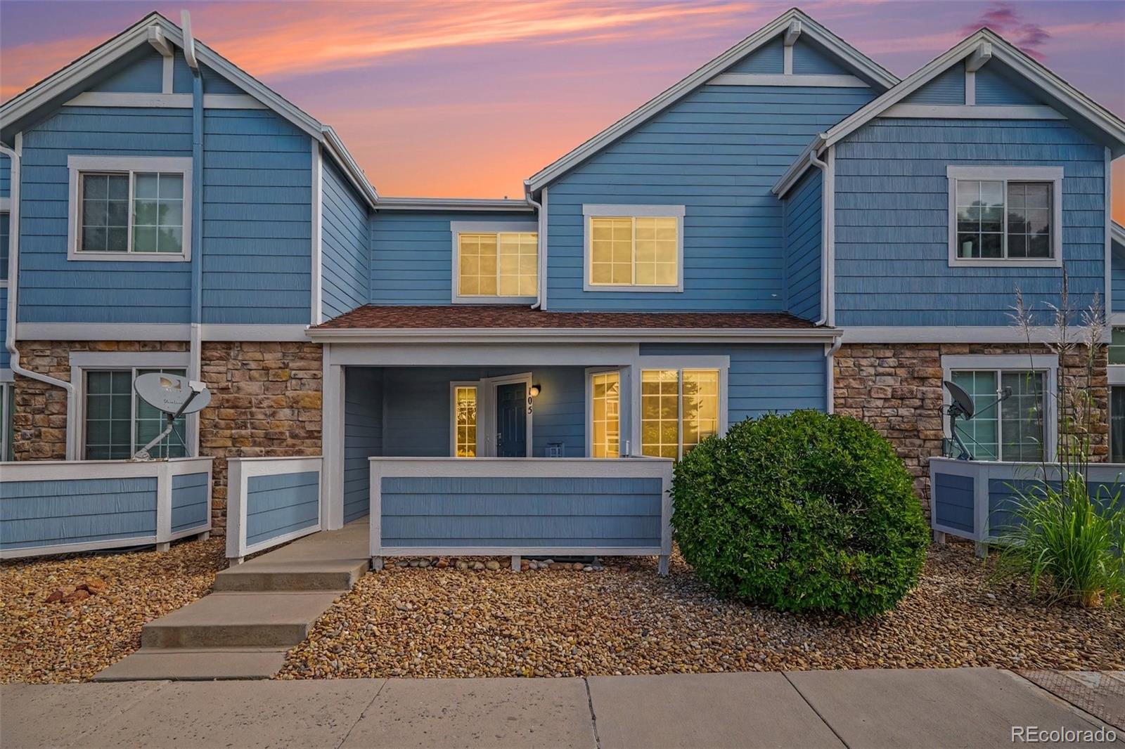  Castle Rock Condo / Townhome | MLS #: 84786892605  Cutters Circle 105, Castle Rock Beds: 2 Baths: 3 Price: $385,000