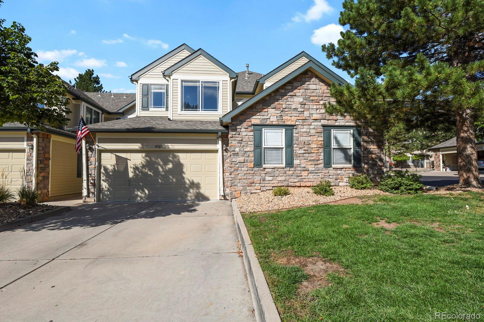Deer Creek Littleton Home | MLS #: 54472928327 S Garland Circle, Littleton Beds: 2 Baths: 3 Price: $500,000