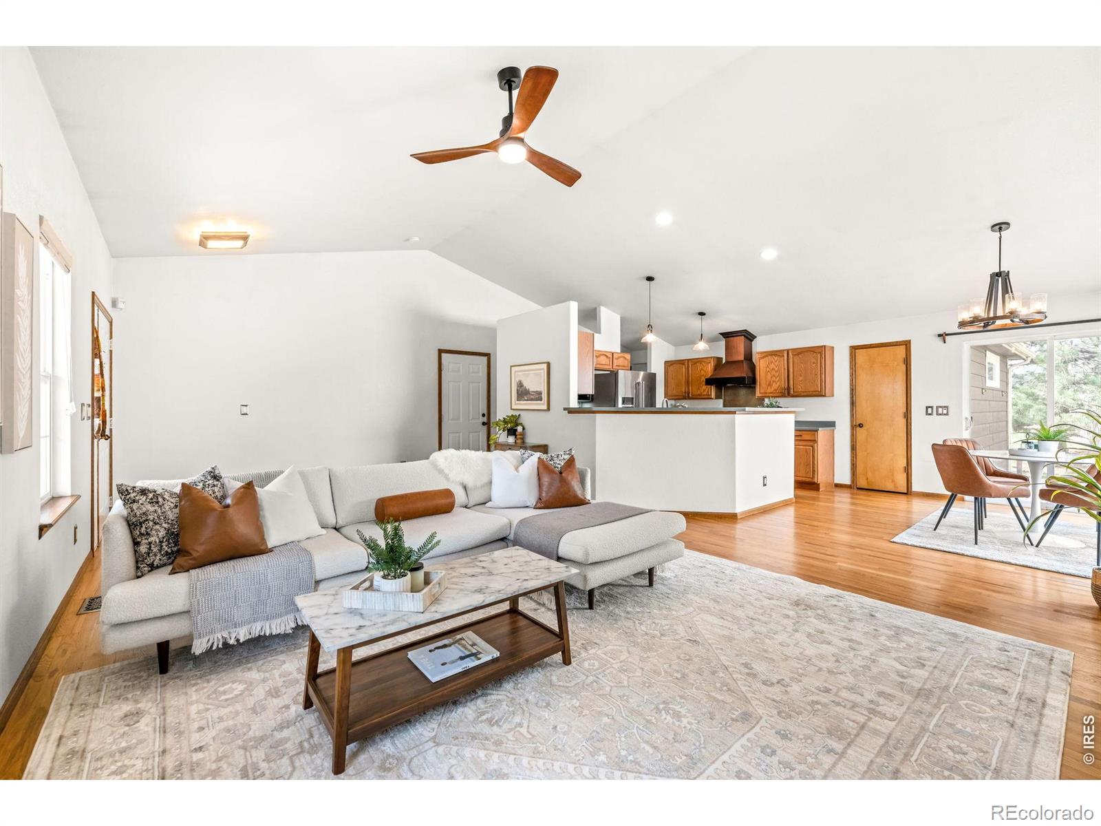  Henderson Home | MLS #: 45678910690788795 E 105th Court, Henderson Beds: 3 Baths: 2 Price: $505,000