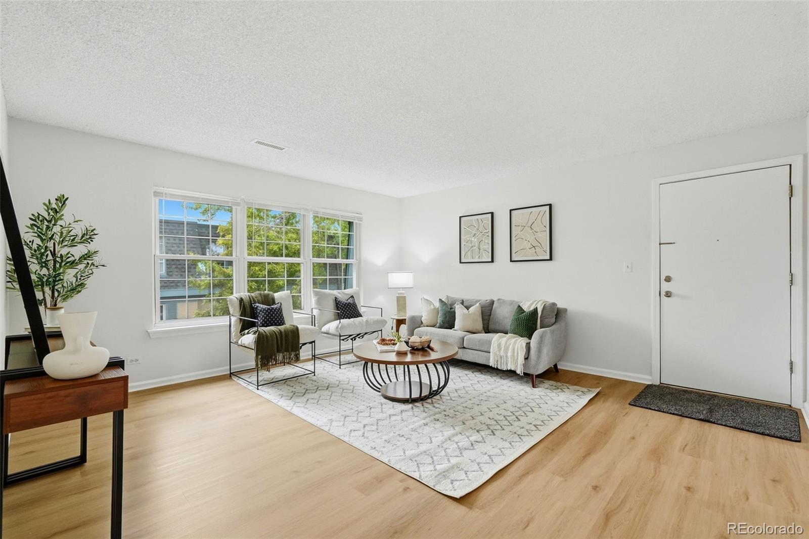 Hampden Court Denver Condo / Townhome | MLS #: 84762659240 E Girard Avenue 5, Denver Beds: 2 Baths: 2 Price: $205,000