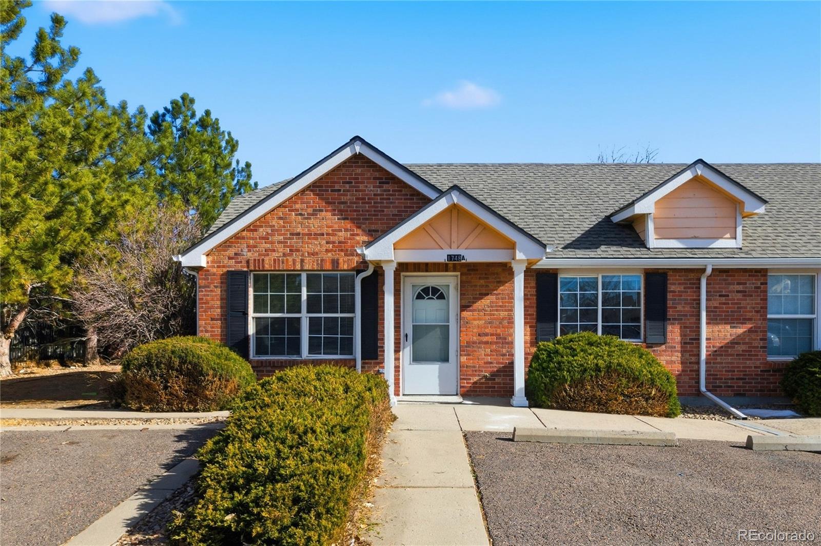  Aurora Condo / Townhome | MLS #: 25550661748  Eagle Street A, Aurora Beds: 2 Baths: 1 Price: $199,900
