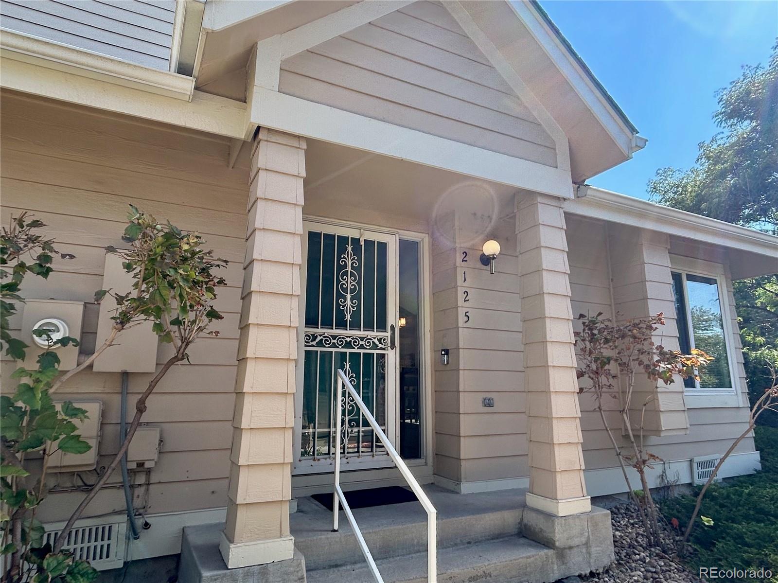  Aurora Home | MLS #: 57221642125 S Troy Way, Aurora Beds: 2 Baths: 2 Price: $324,000